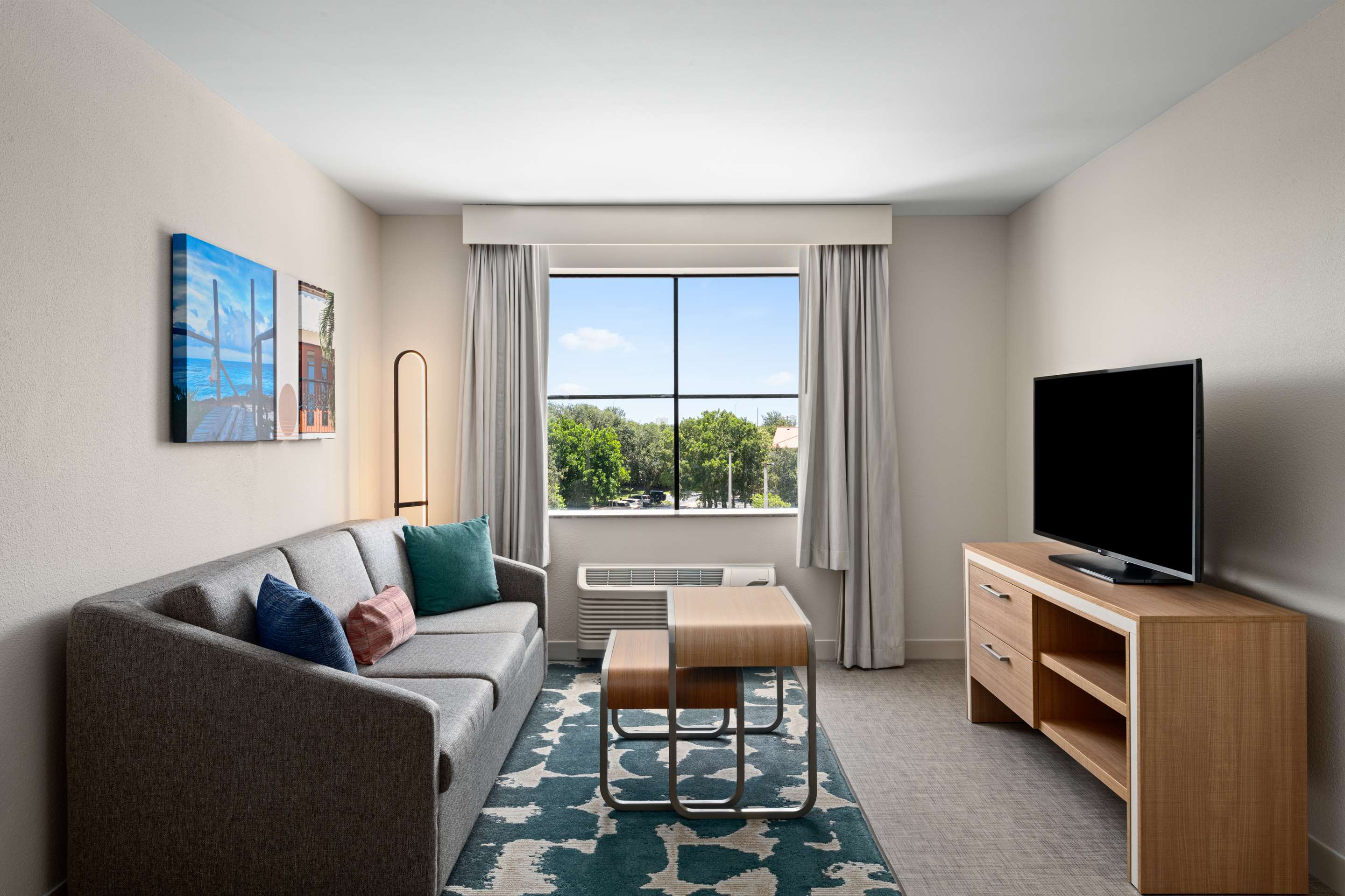 Guest room