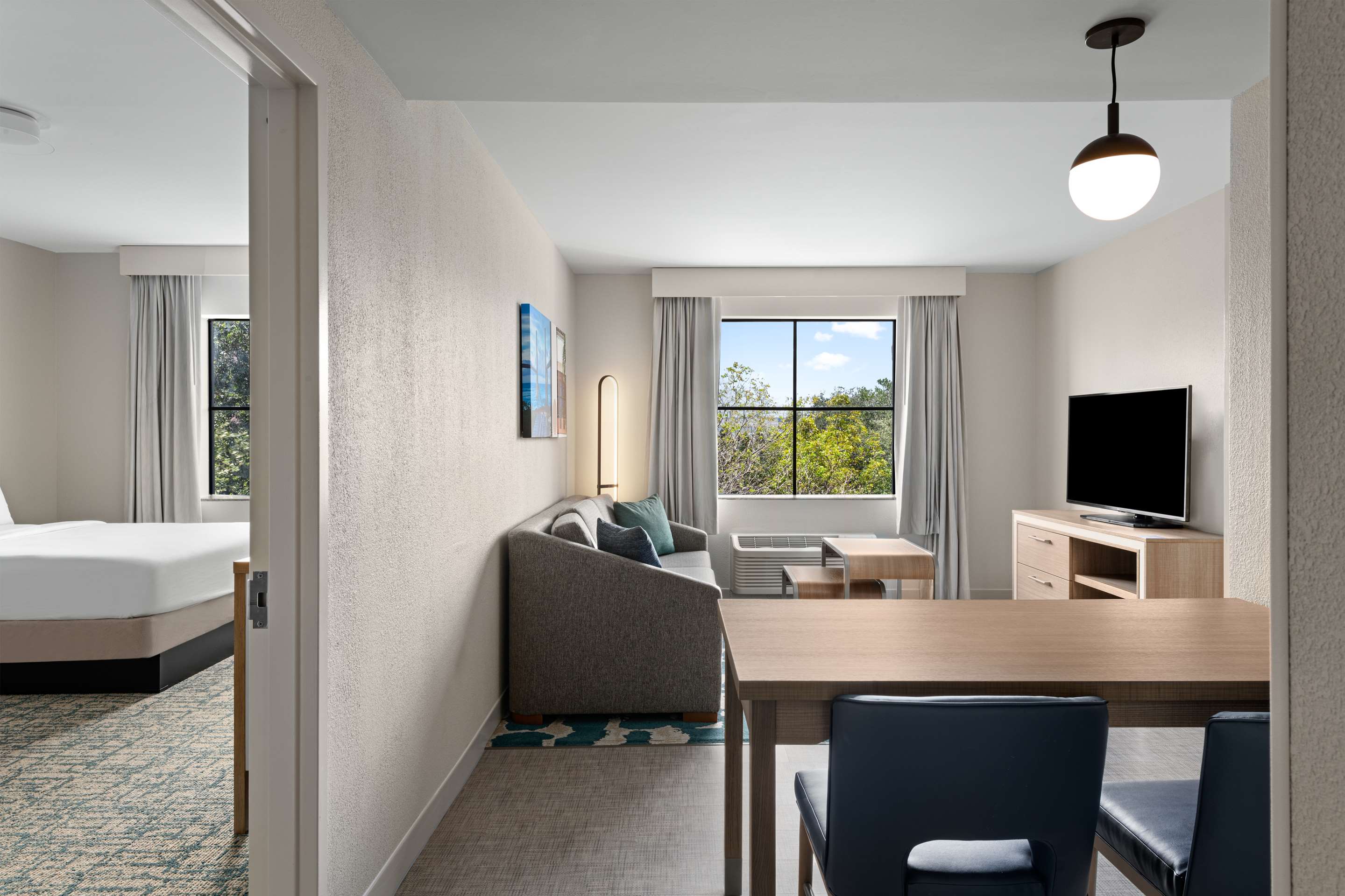 Guest room