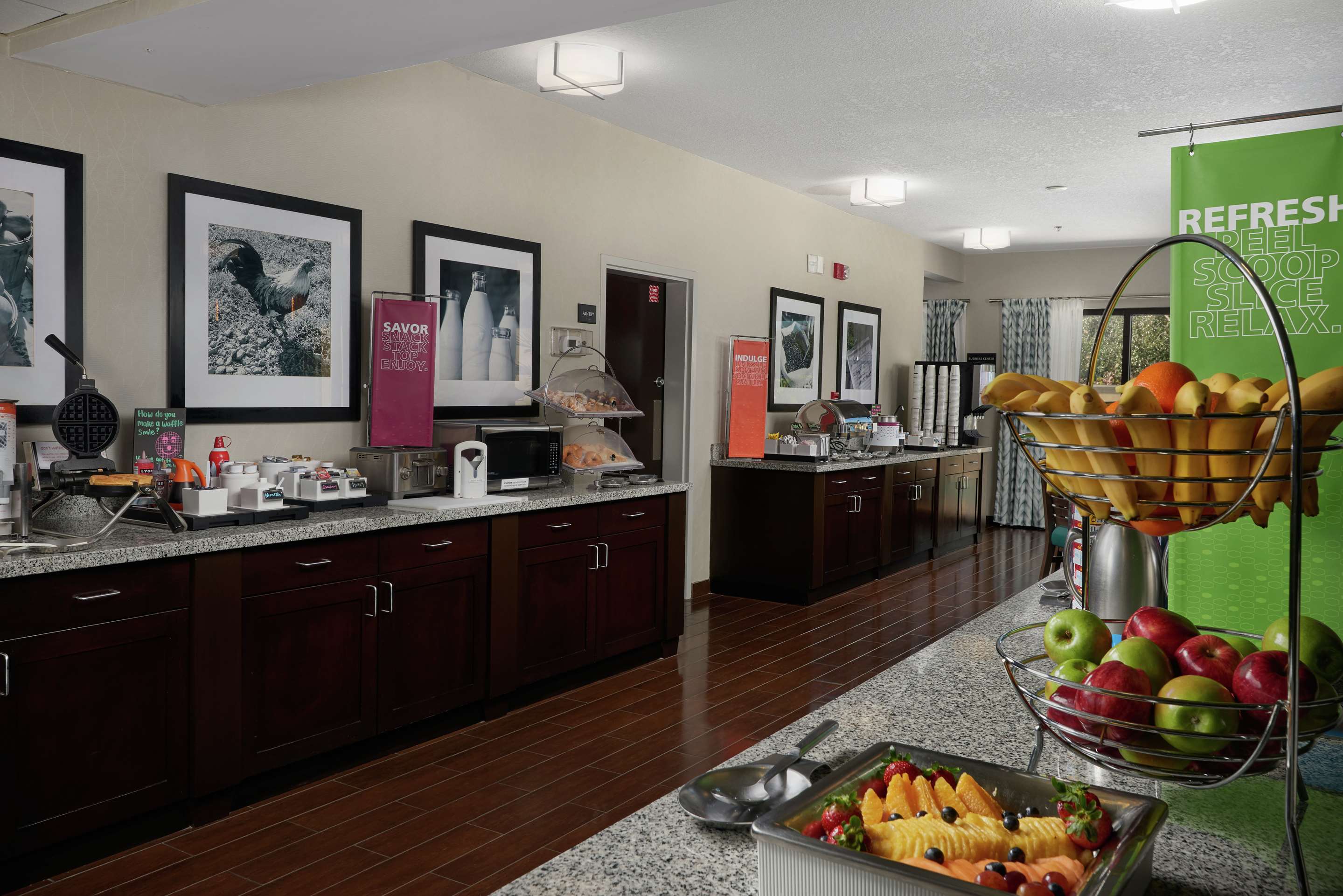 Breakfast Area | Hampton Inn - Jupiter/Juno Beach