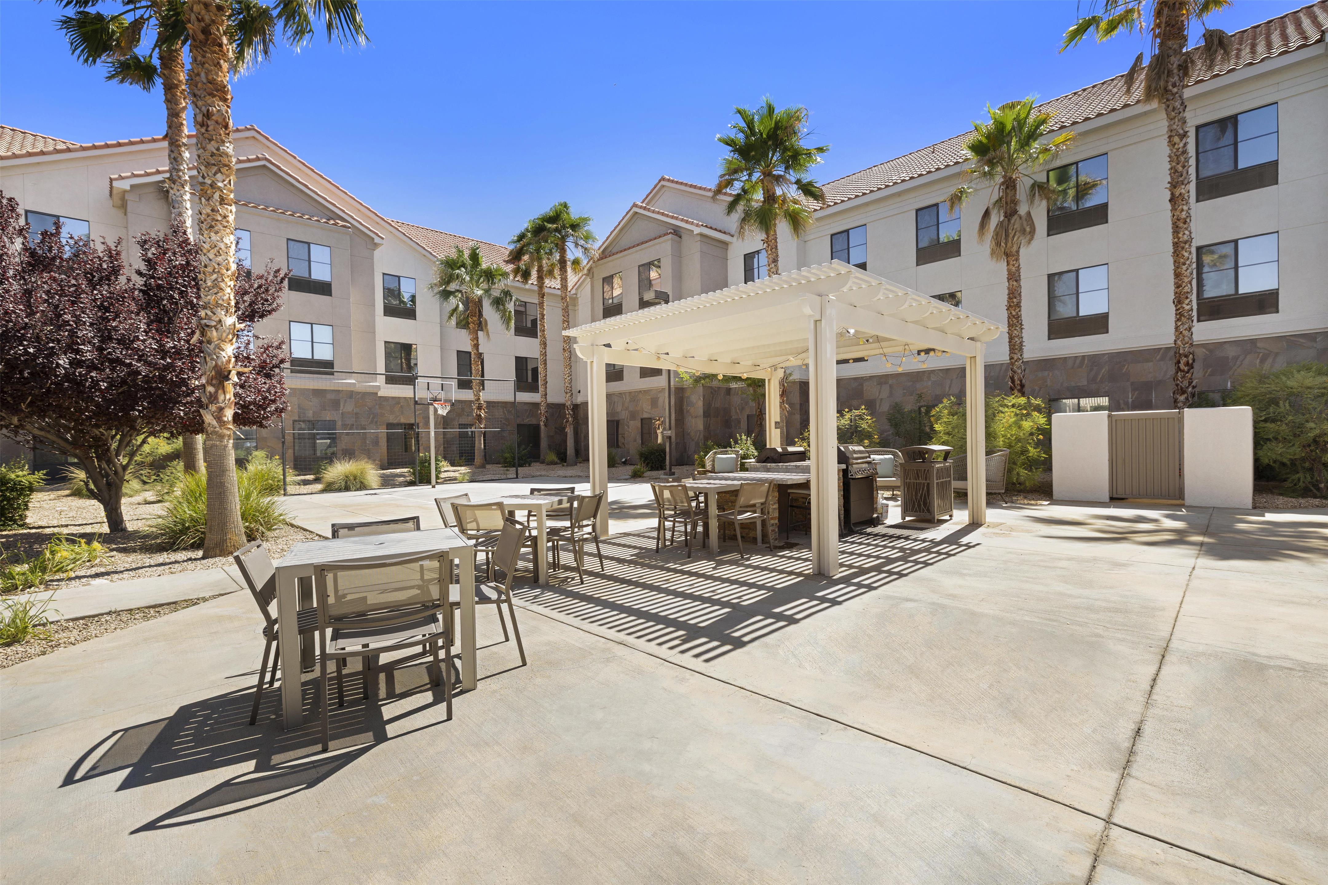 Exterior | Homewood Suites by Hilton Lancaster