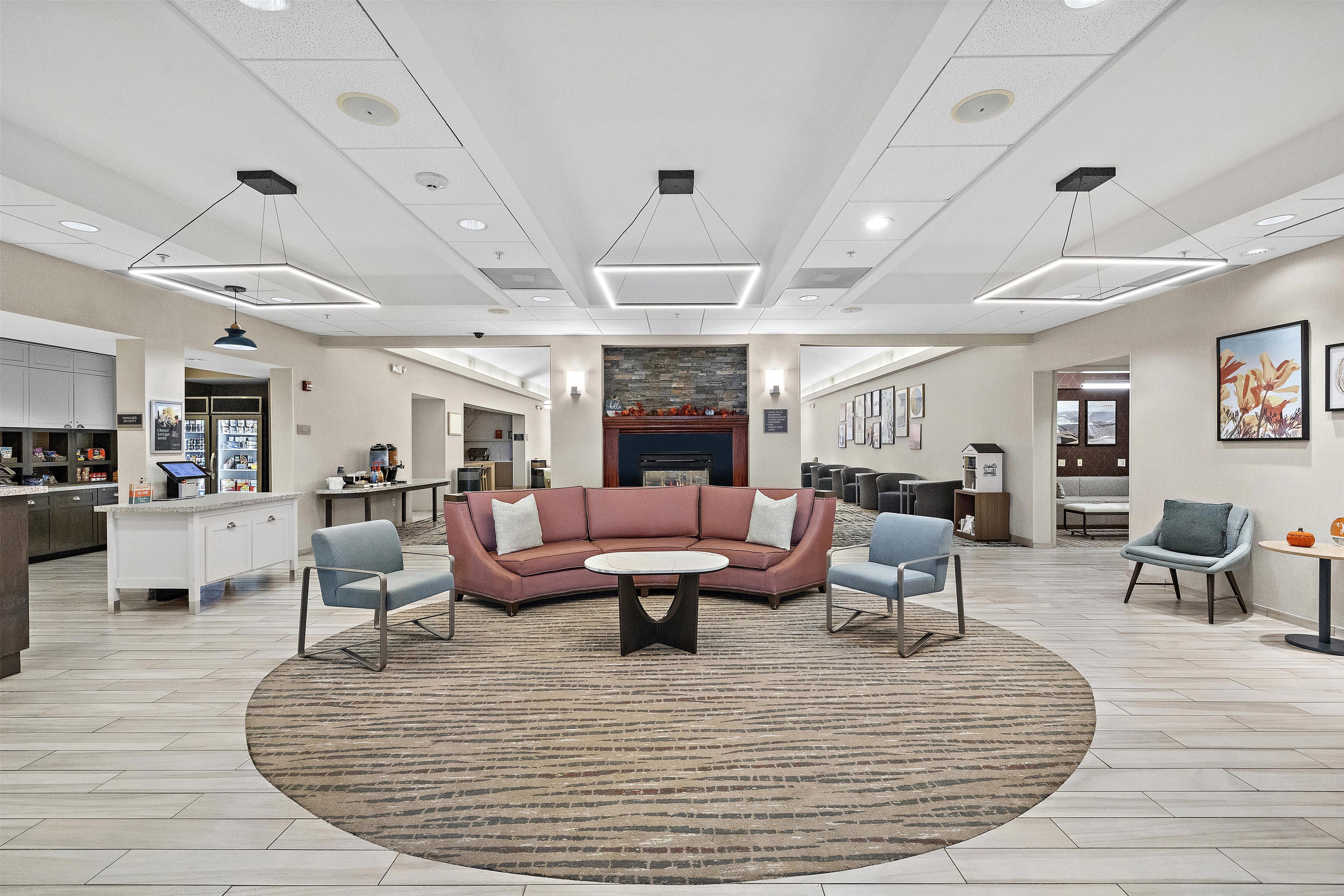 Lobby | Homewood Suites by Hilton Lancaster