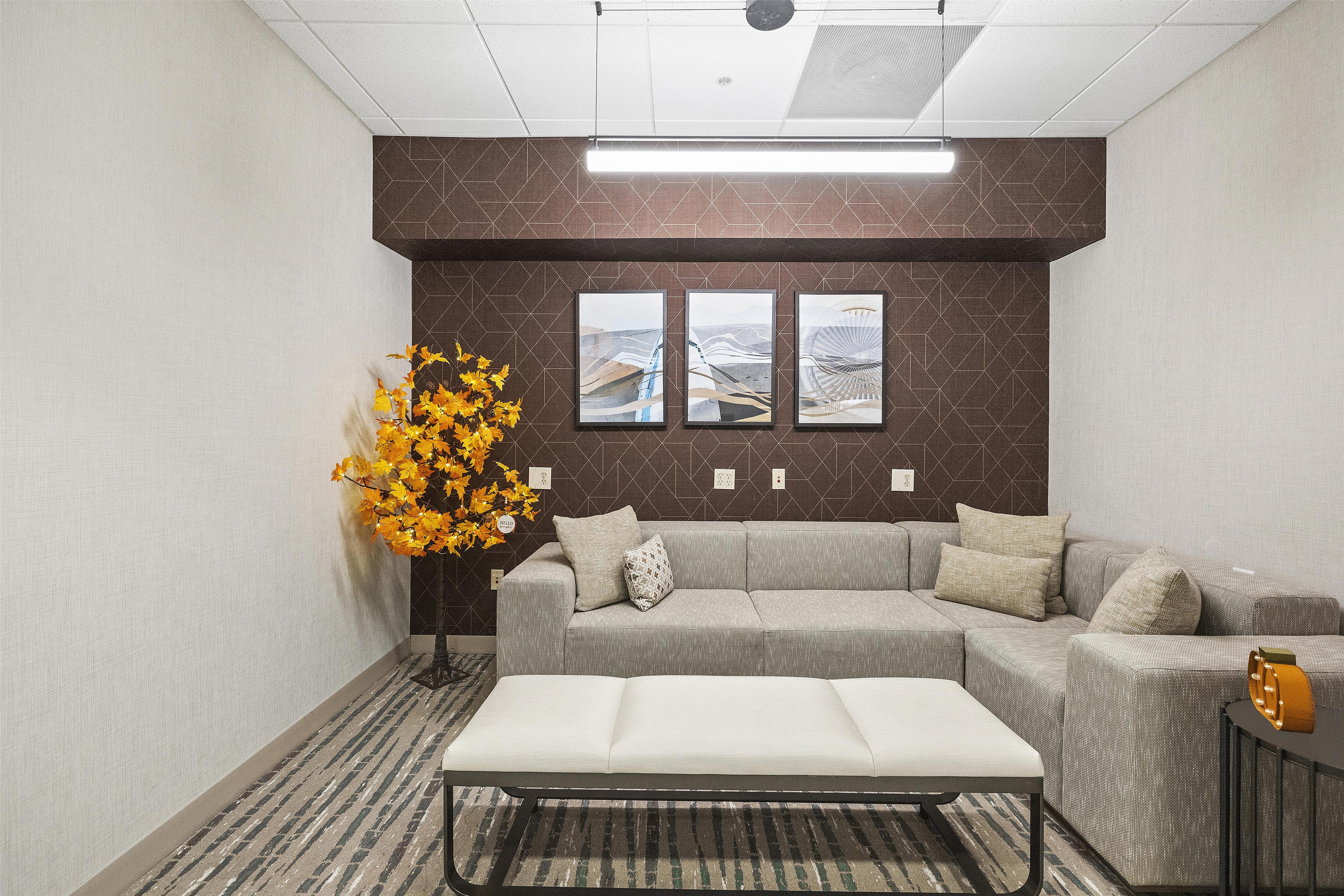 Lobby | Homewood Suites by Hilton Lancaster