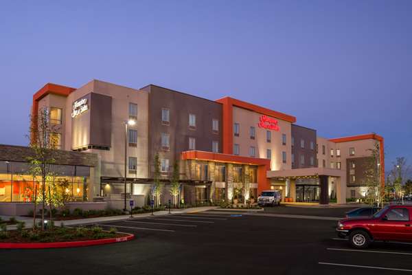 Exterior view - Hampton Inn & Suites Vancouver