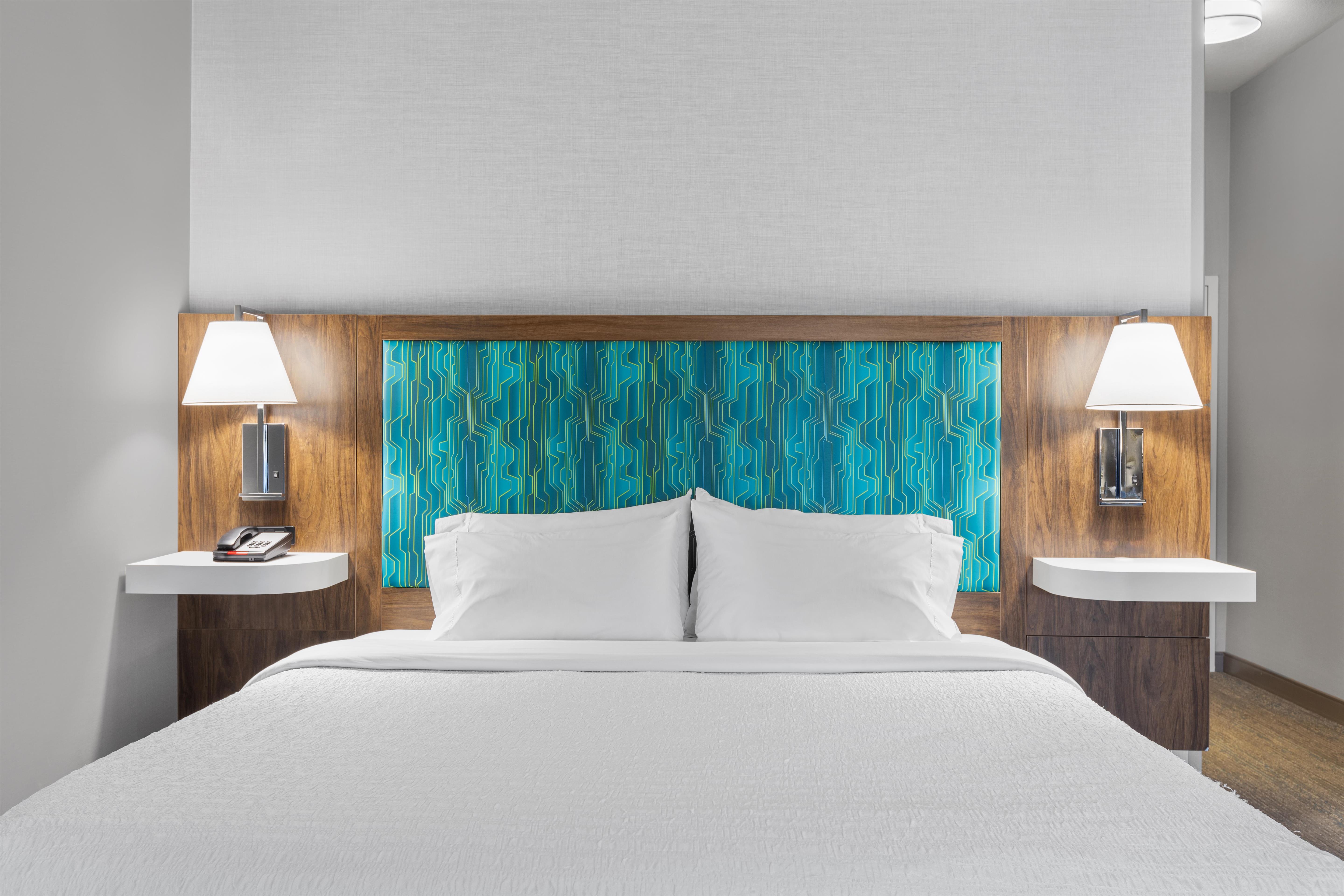 Hampton Inn by Hilton Pendleton Room Type - 1KING STUDY SOFABED NOSMOK