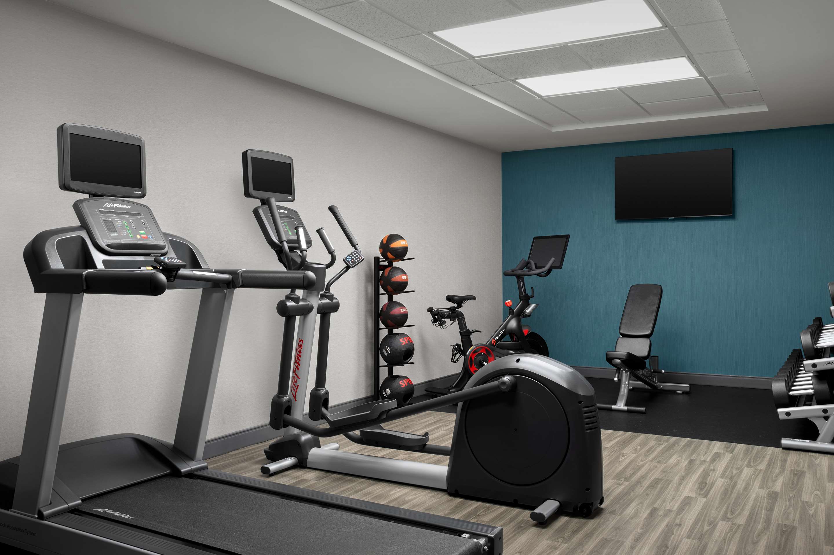 Health club fitness center gym | Hampton Inn Panama City Beach