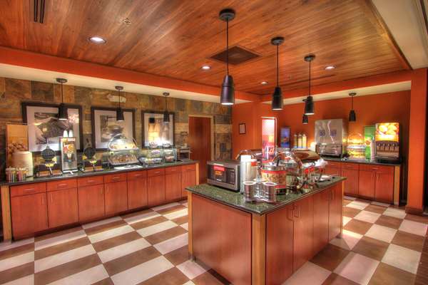 Restaurant - Hampton Inn Pigeon Forge