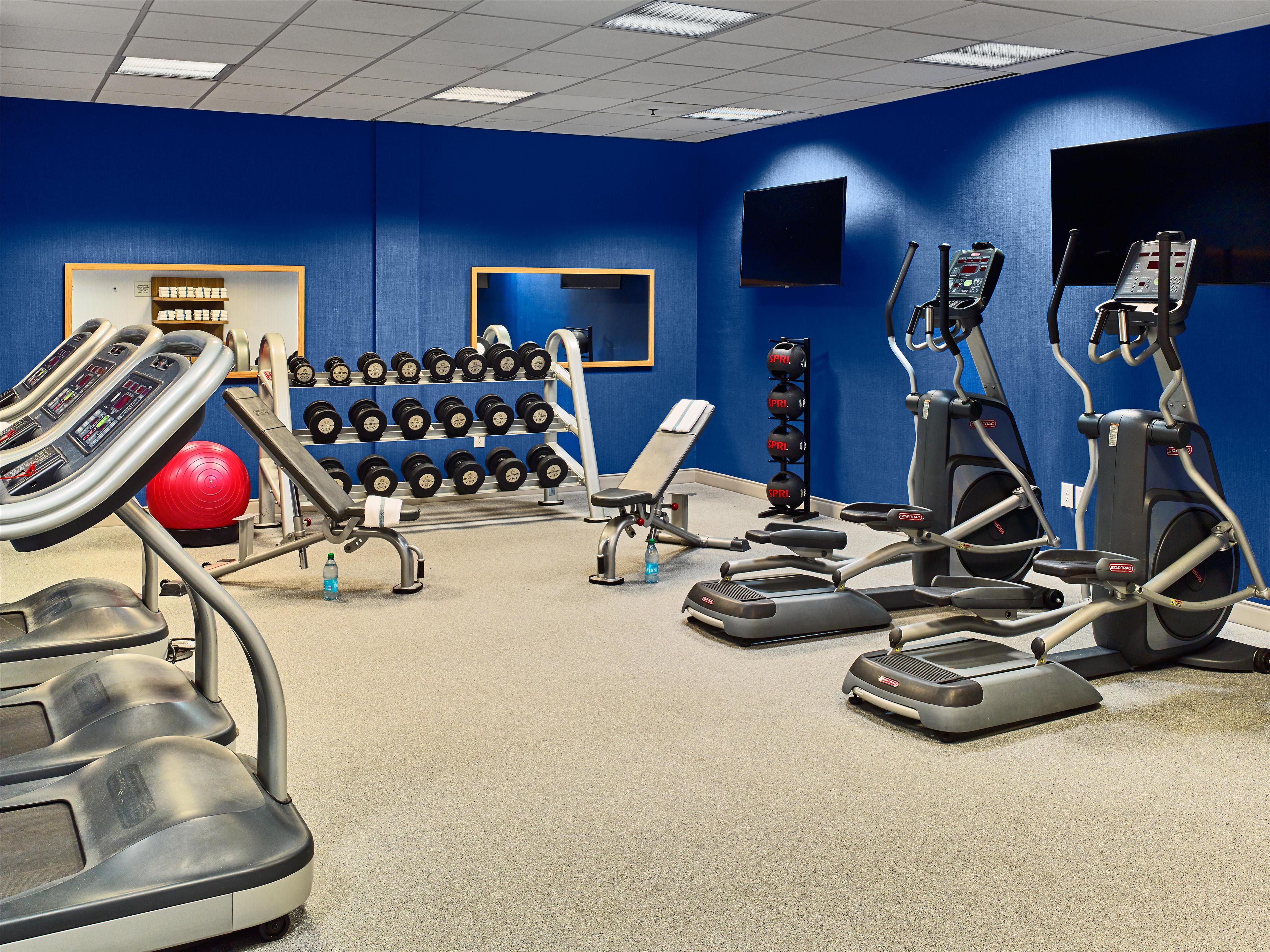 Health club fitness center gym | Hampton Inn Pigeon Forge