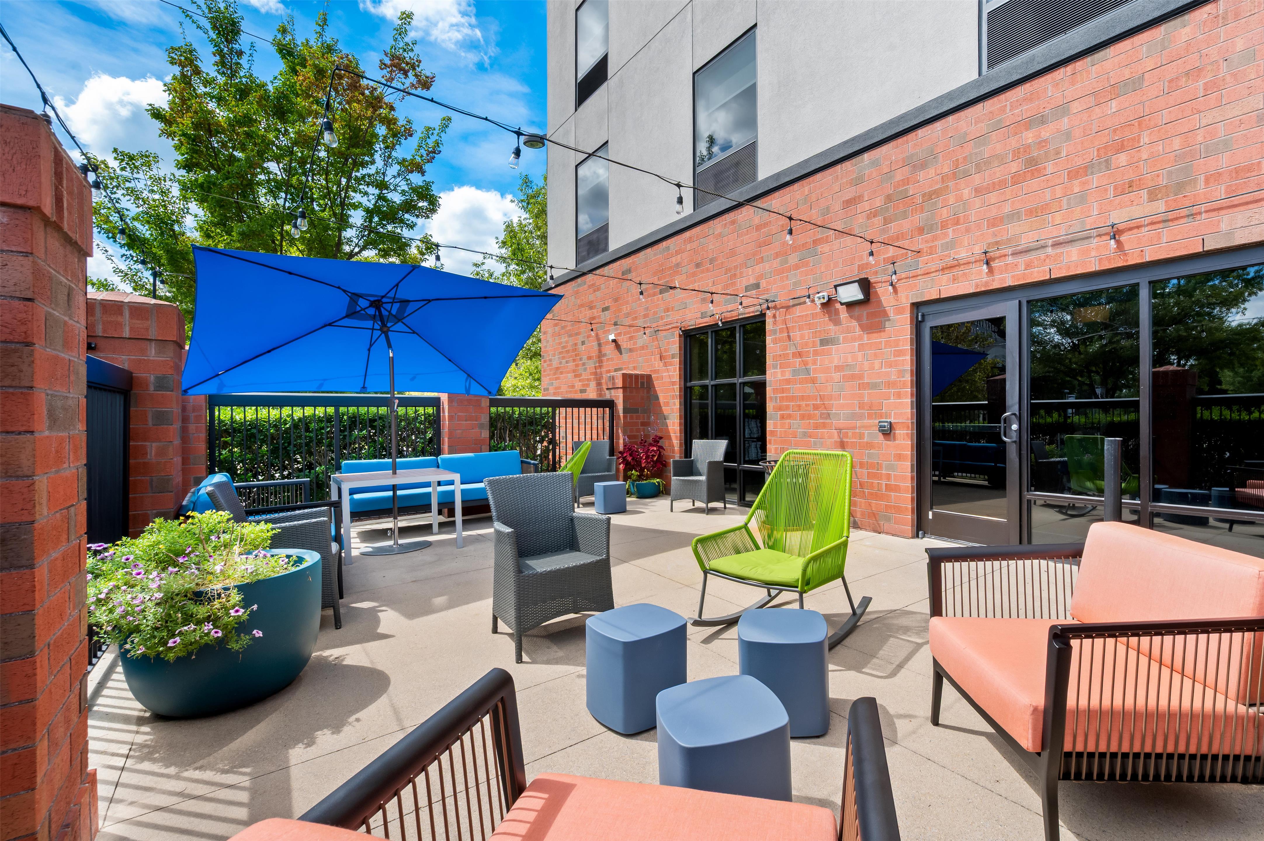 Exterior | Hampton Inn Greenville