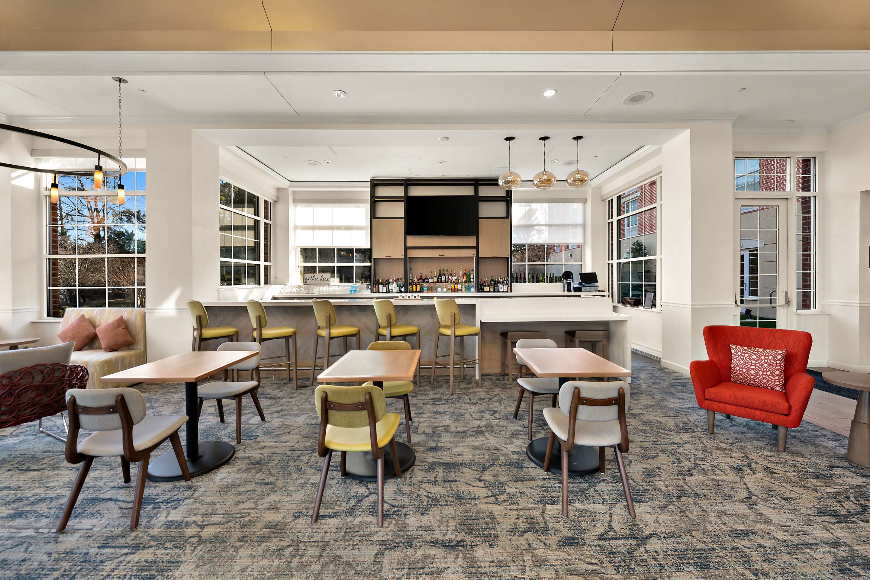 Lobby | Hilton Garden Inn Williamsburg