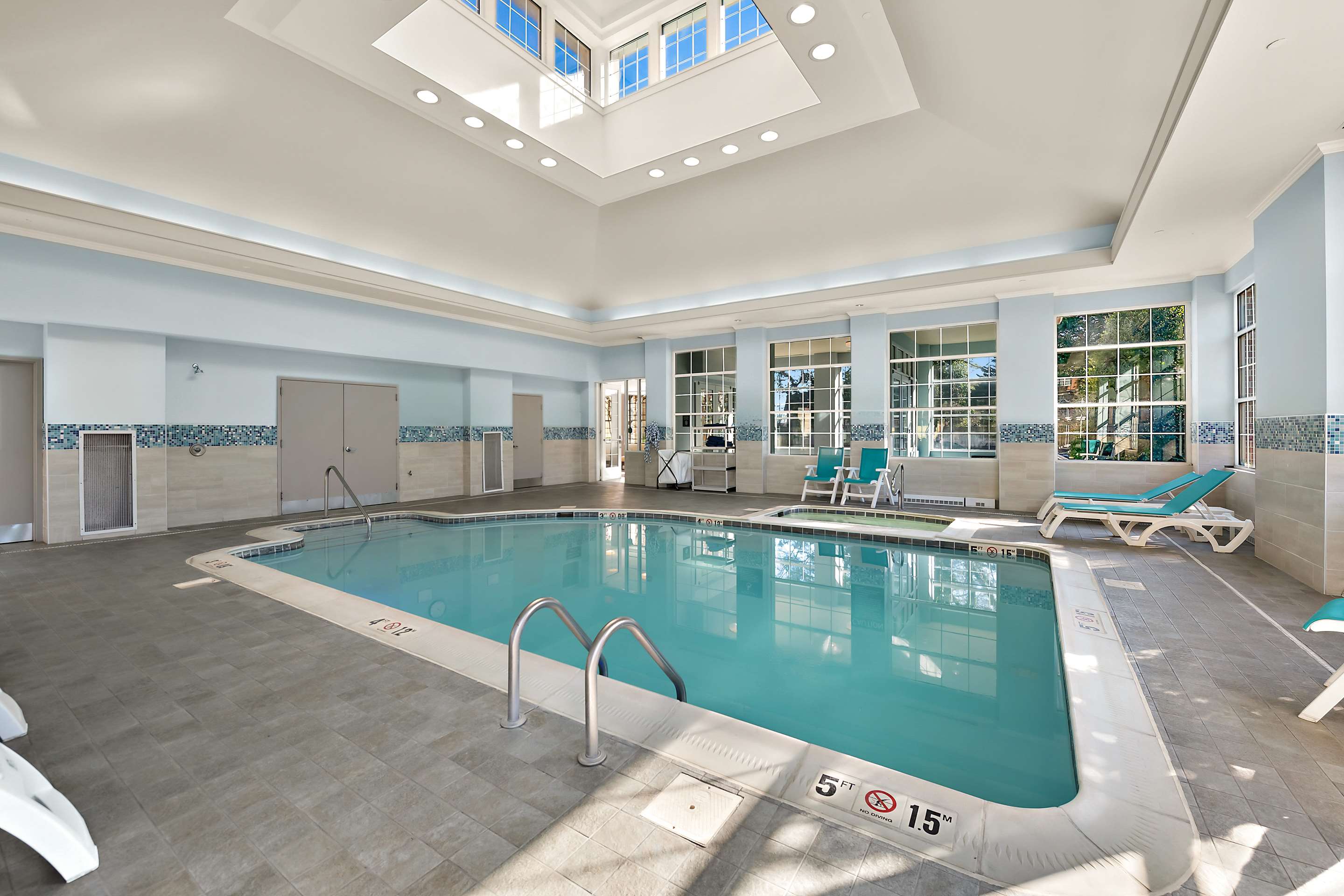 Pool | Hilton Garden Inn Williamsburg