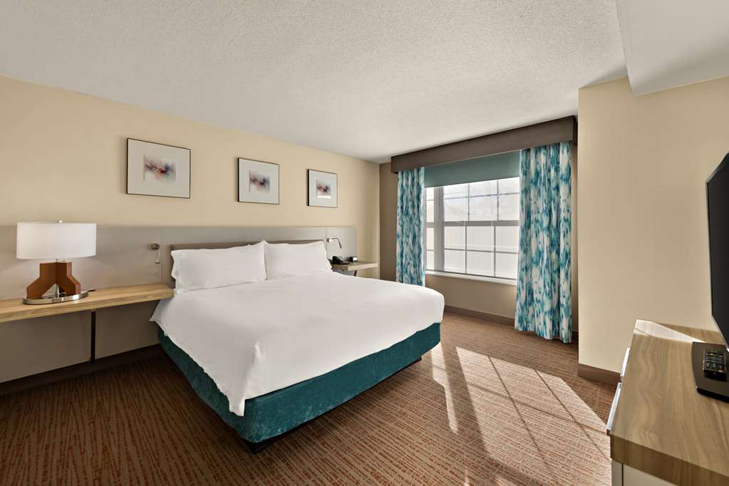 Hilton Garden Inn Williamsburg Room Type - 1KG DXL STE HEAR ACC SHW