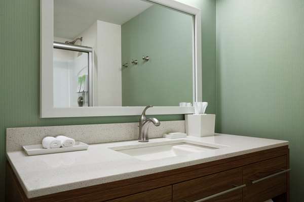  - Home2 Suites by Hilton Convention Center Philadelphia