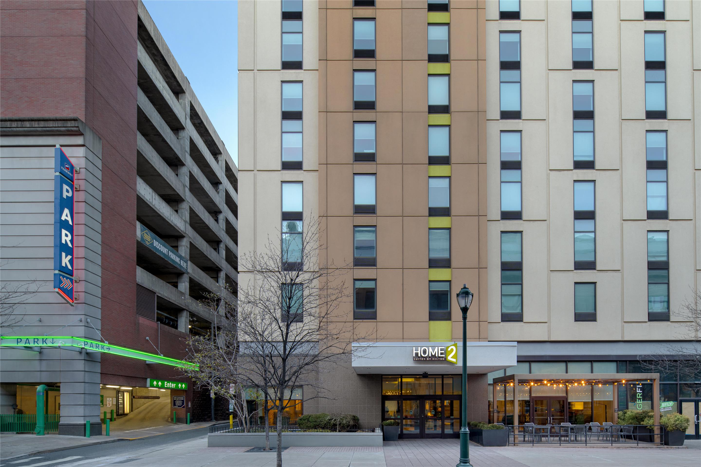Exterior | Home2 Suites by Hilton Philadelphia - Convention Center, PA