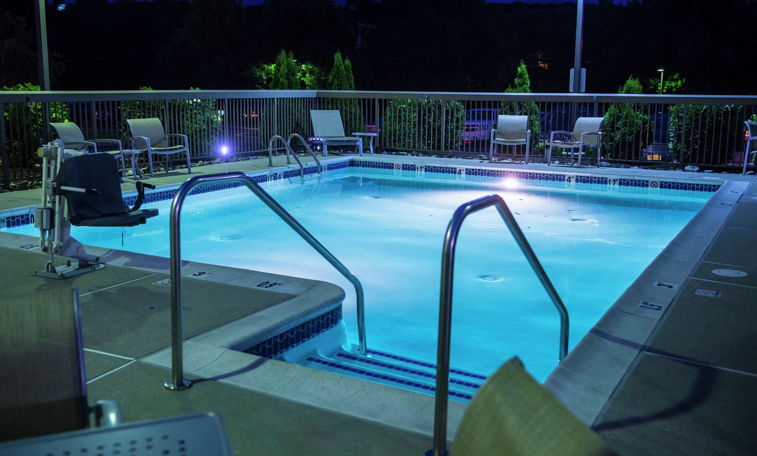 Pool | Hampton Inn Philadelphia/Great Valley/Malvern