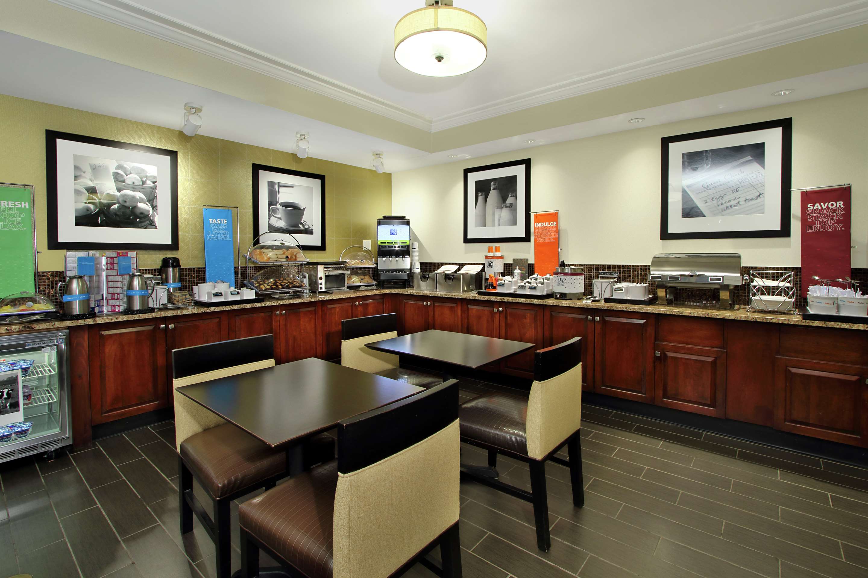 Breakfast Area | Hampton Inn Philadelphia/Great Valley/Malvern