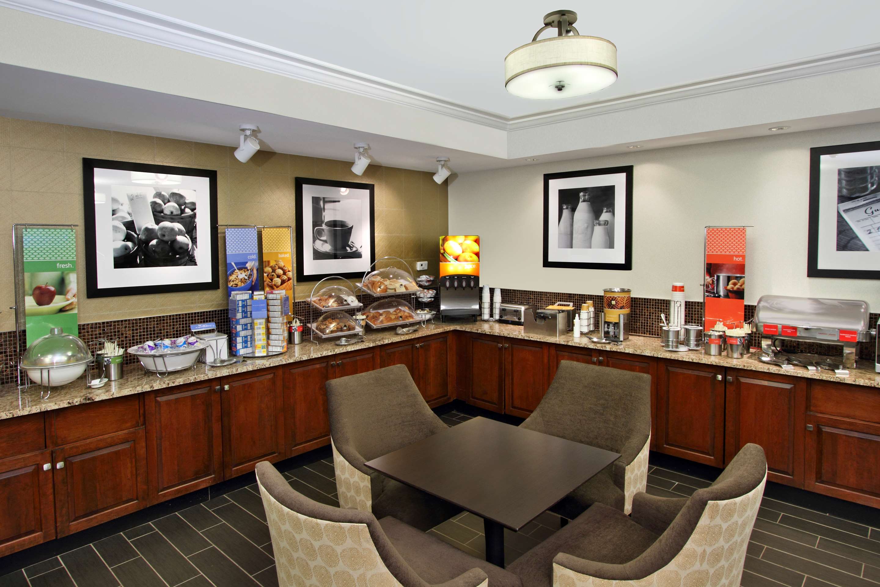 Restaurant | Hampton Inn Philadelphia/Great Valley/Malvern