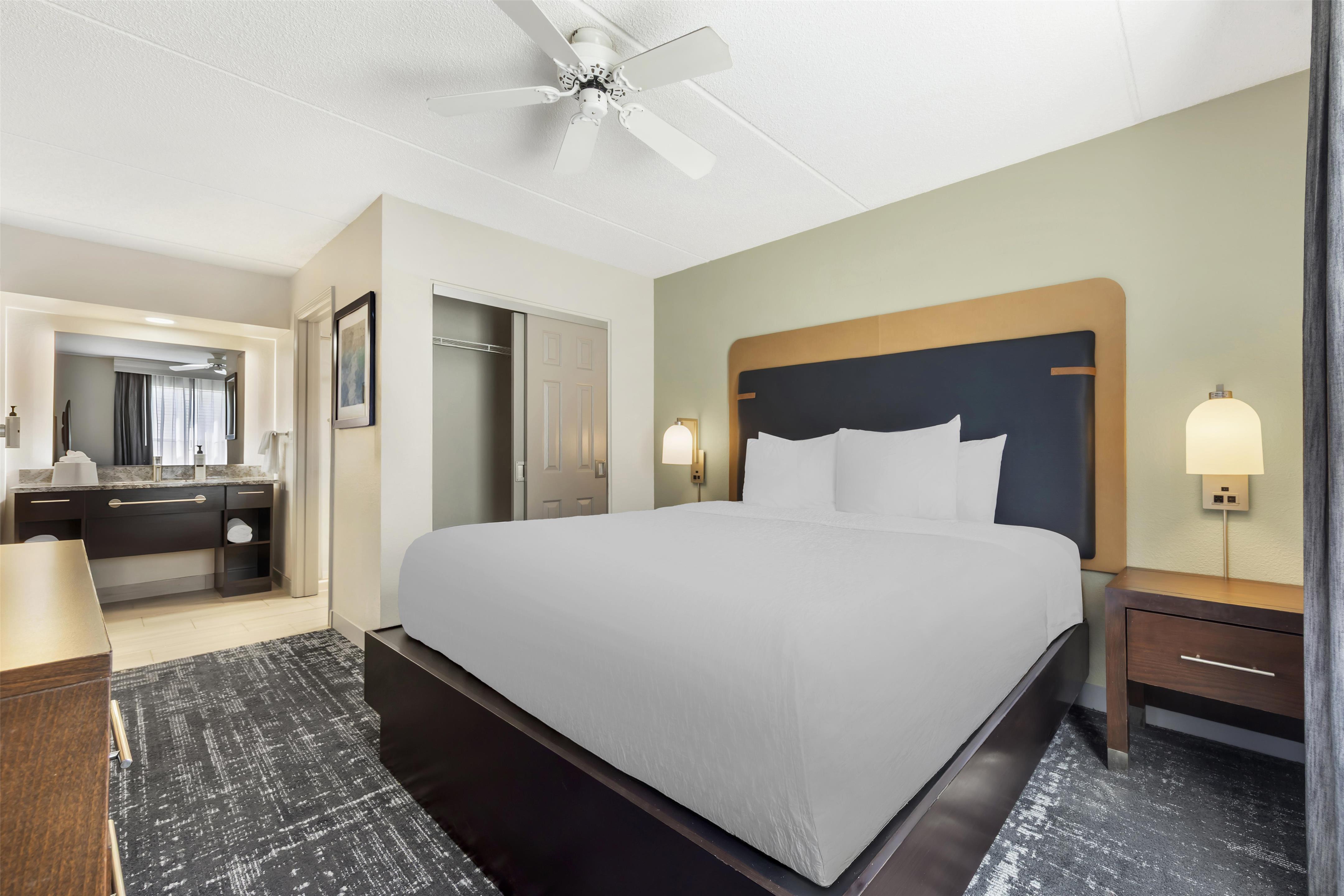Guest room