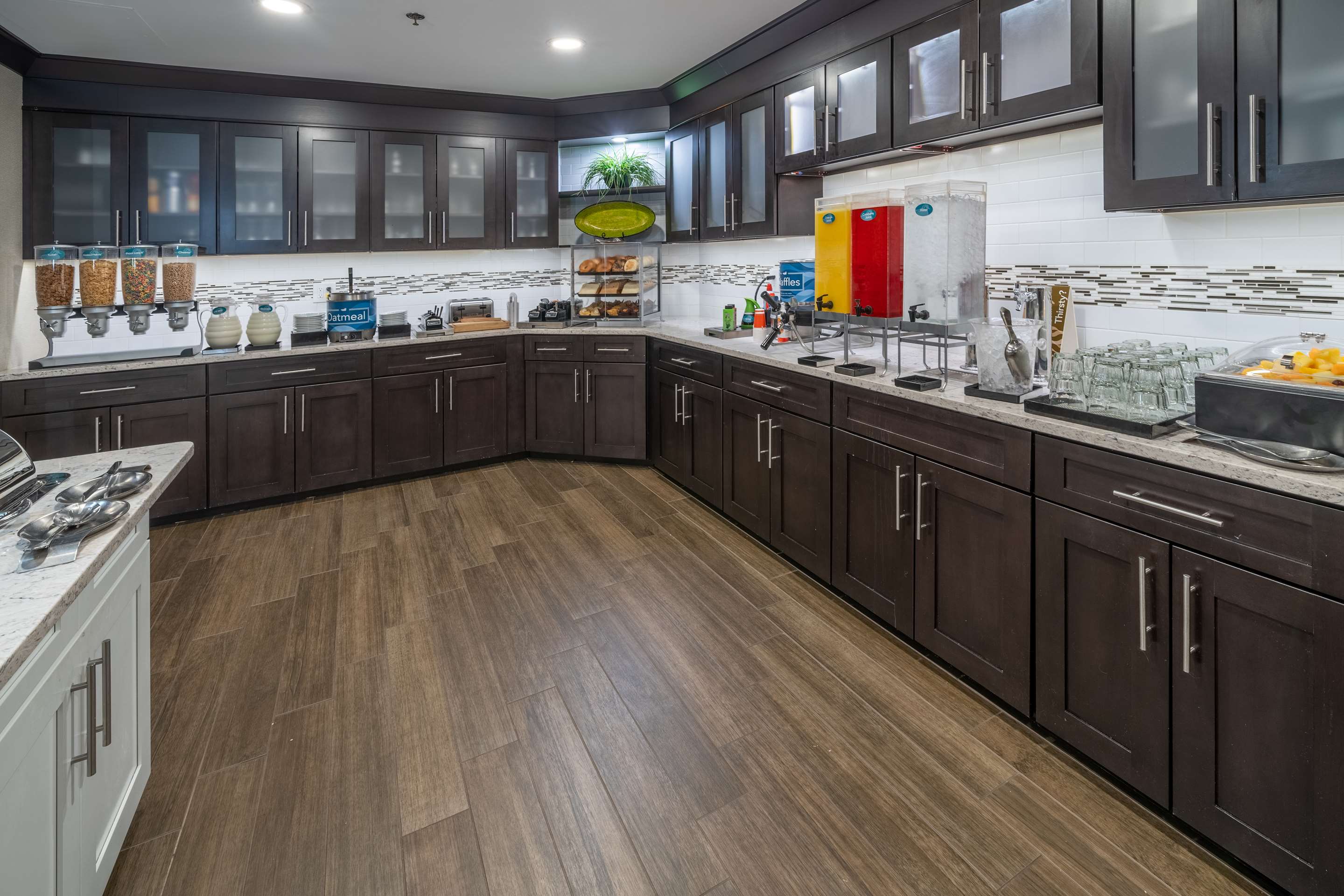 Breakfast Area | Homewood Suites by Hilton Philadelphia-Valley Forge