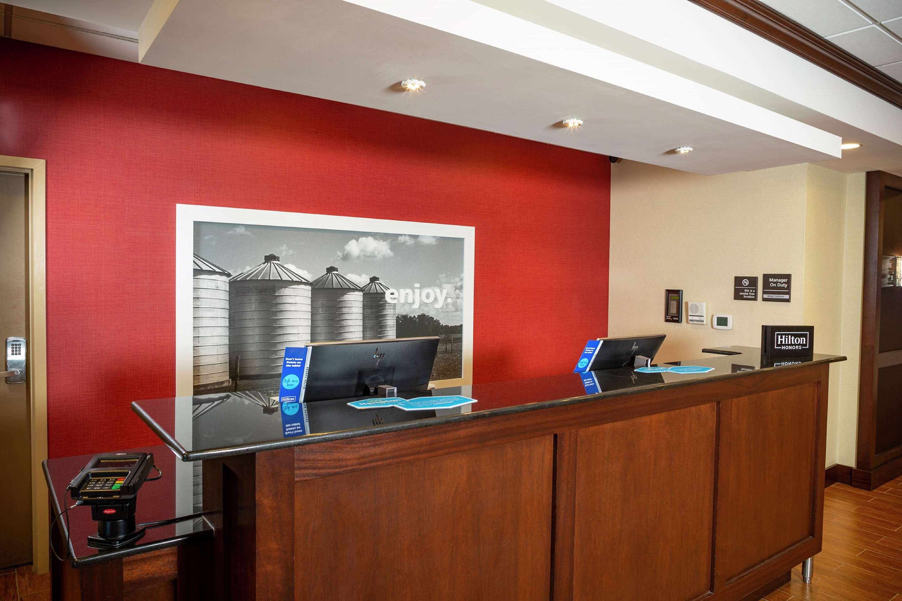 Reception | Hampton Inn Limerick-Philadelphia Area