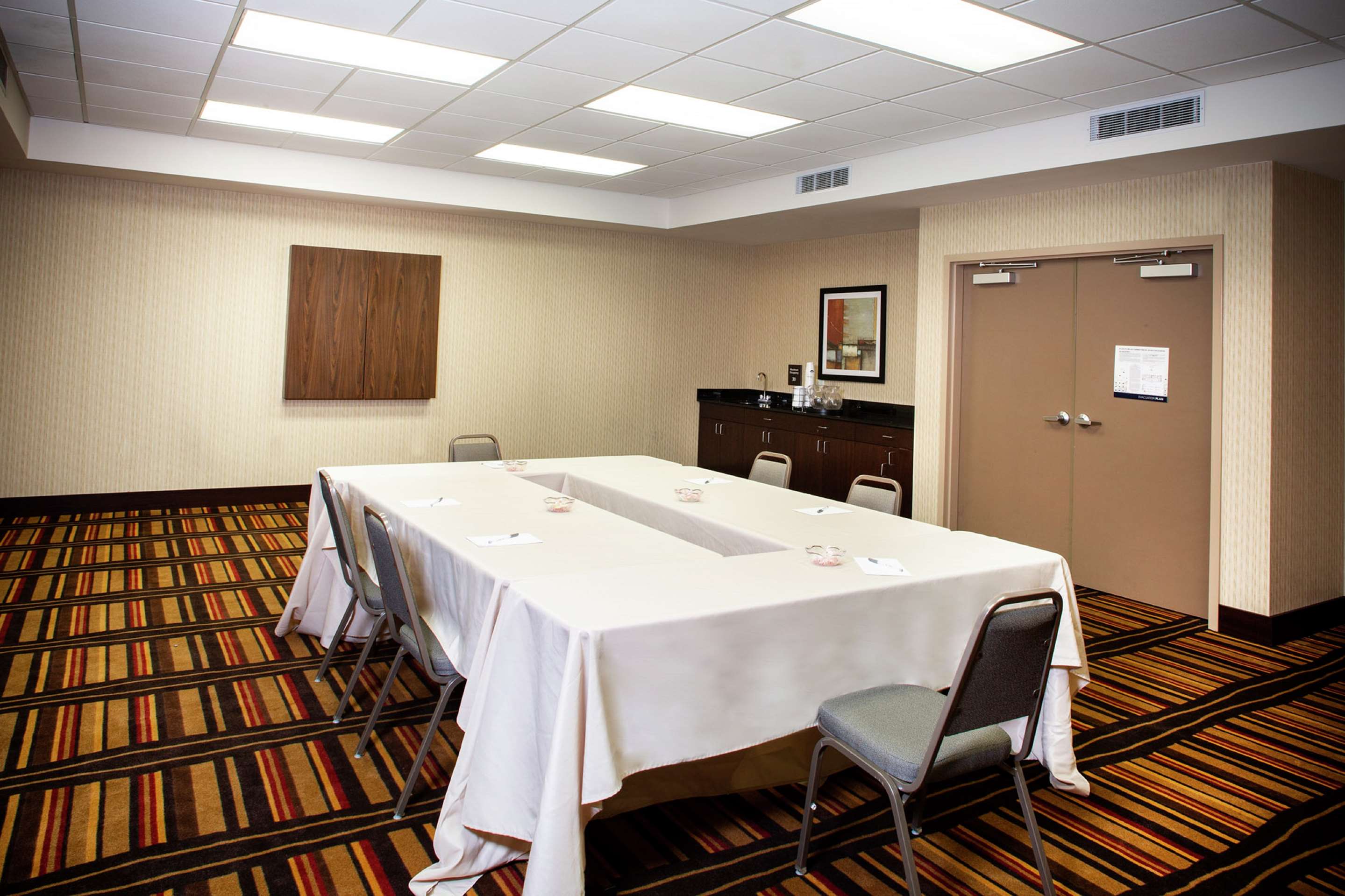 Meeting Room | Hampton Inn Limerick-Philadelphia Area