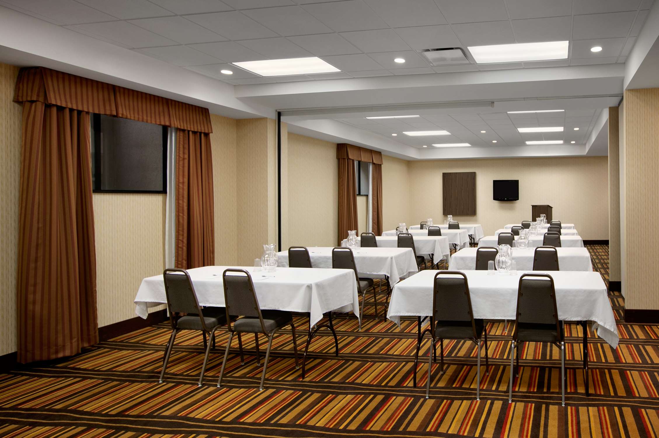 Meeting Room | Hampton Inn Limerick-Philadelphia Area