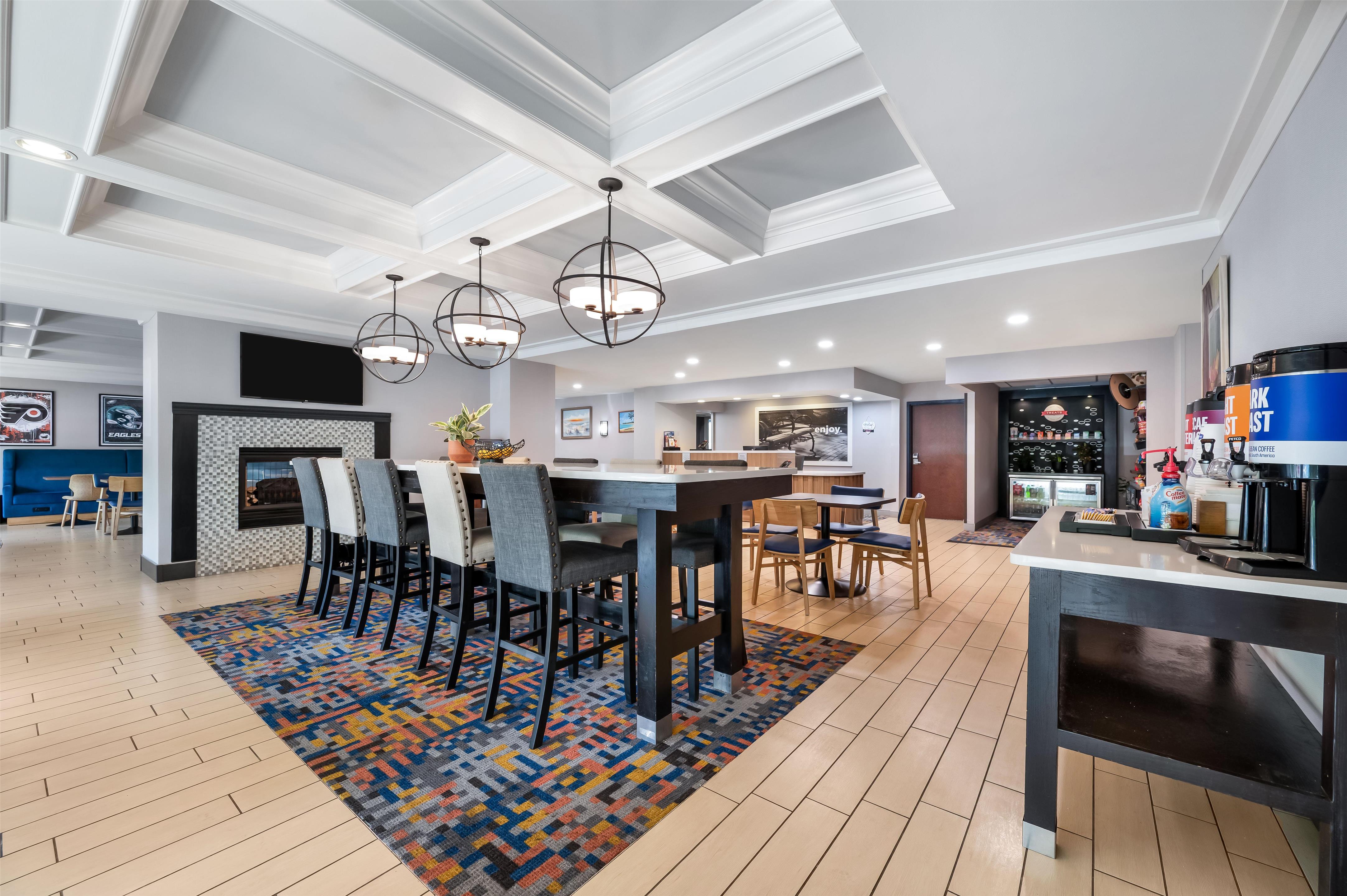 Lobby | Hampton Inn Philadelphia/Plymouth Meeting
