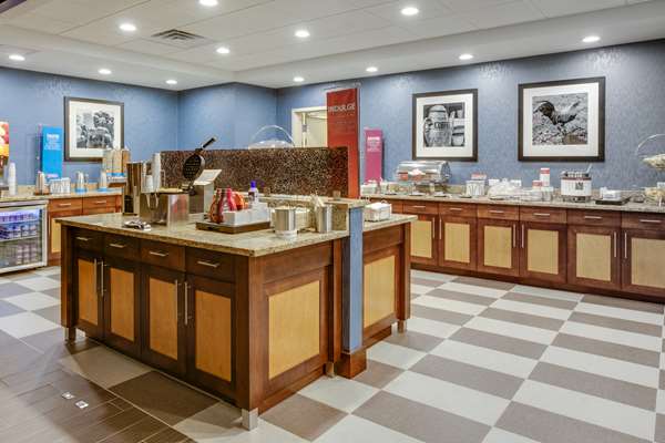 Restaurant - Hampton Inn & Suites Bensalem - I-276, Exit 351 & 352