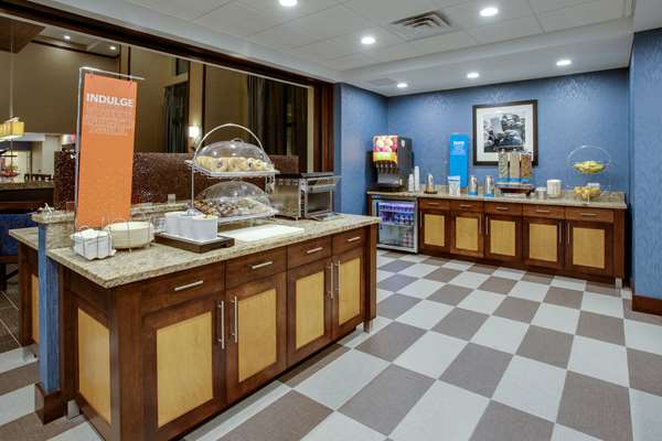 Restaurant - Hampton Inn & Suites Bensalem - I-276, Exit 351 & 352
