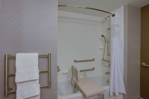  - Hampton Inn & Suites Bensalem - I-276, Exit 351 & 352