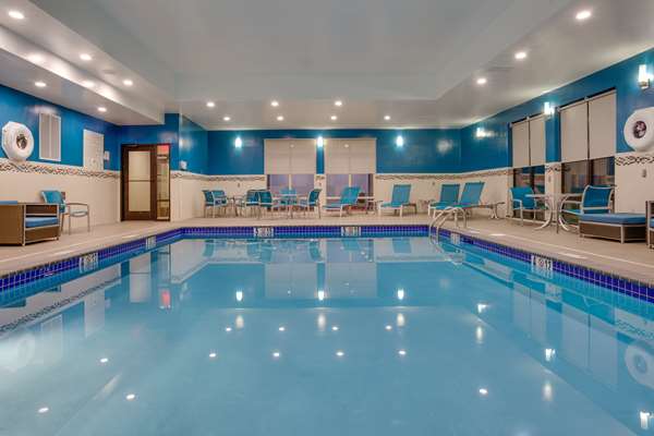 Pool - Hampton Inn & Suites Bensalem - I-276, Exit 351 & 352