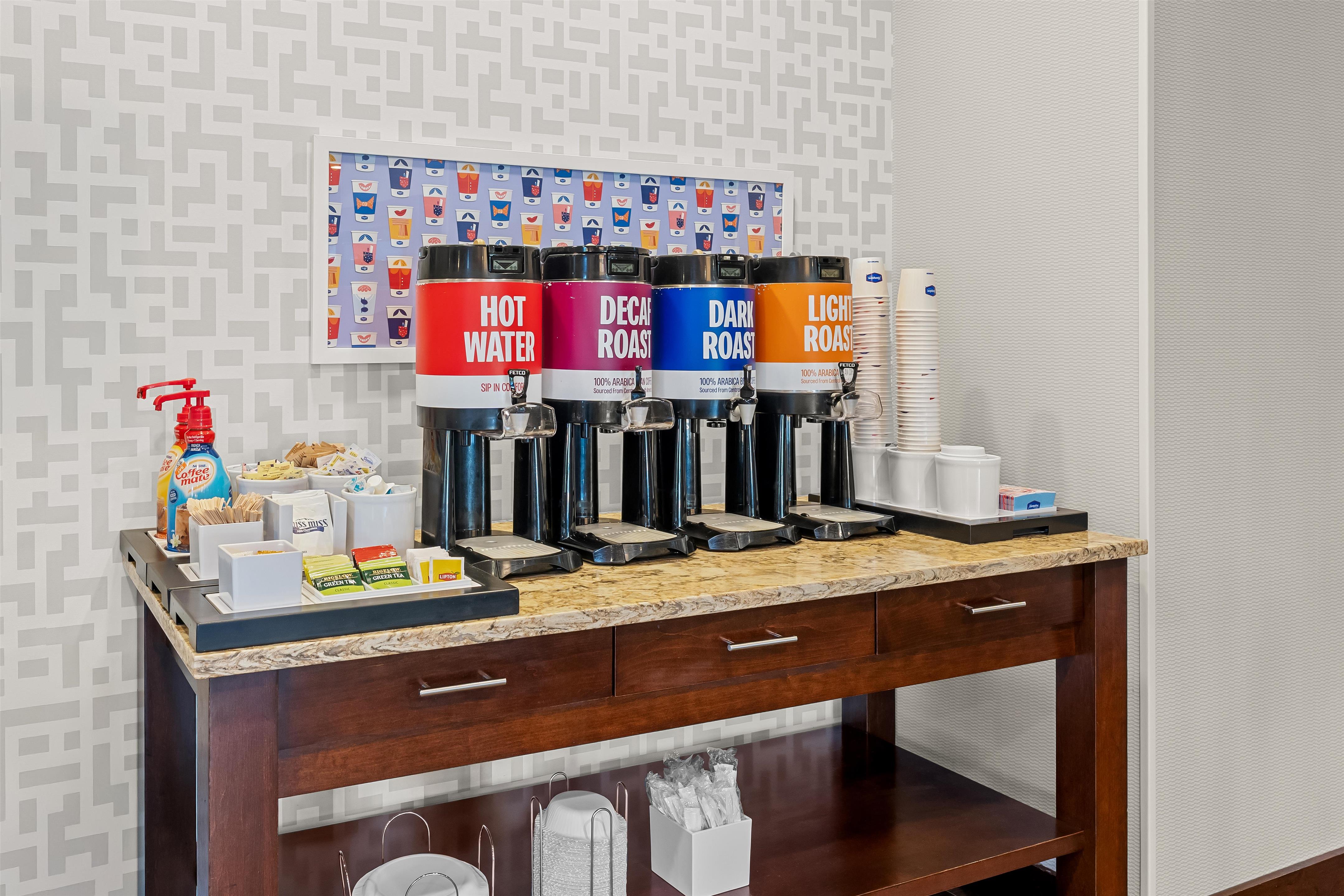 Restaurant | Hampton Inn & Suites Philadelphia/Bensalem