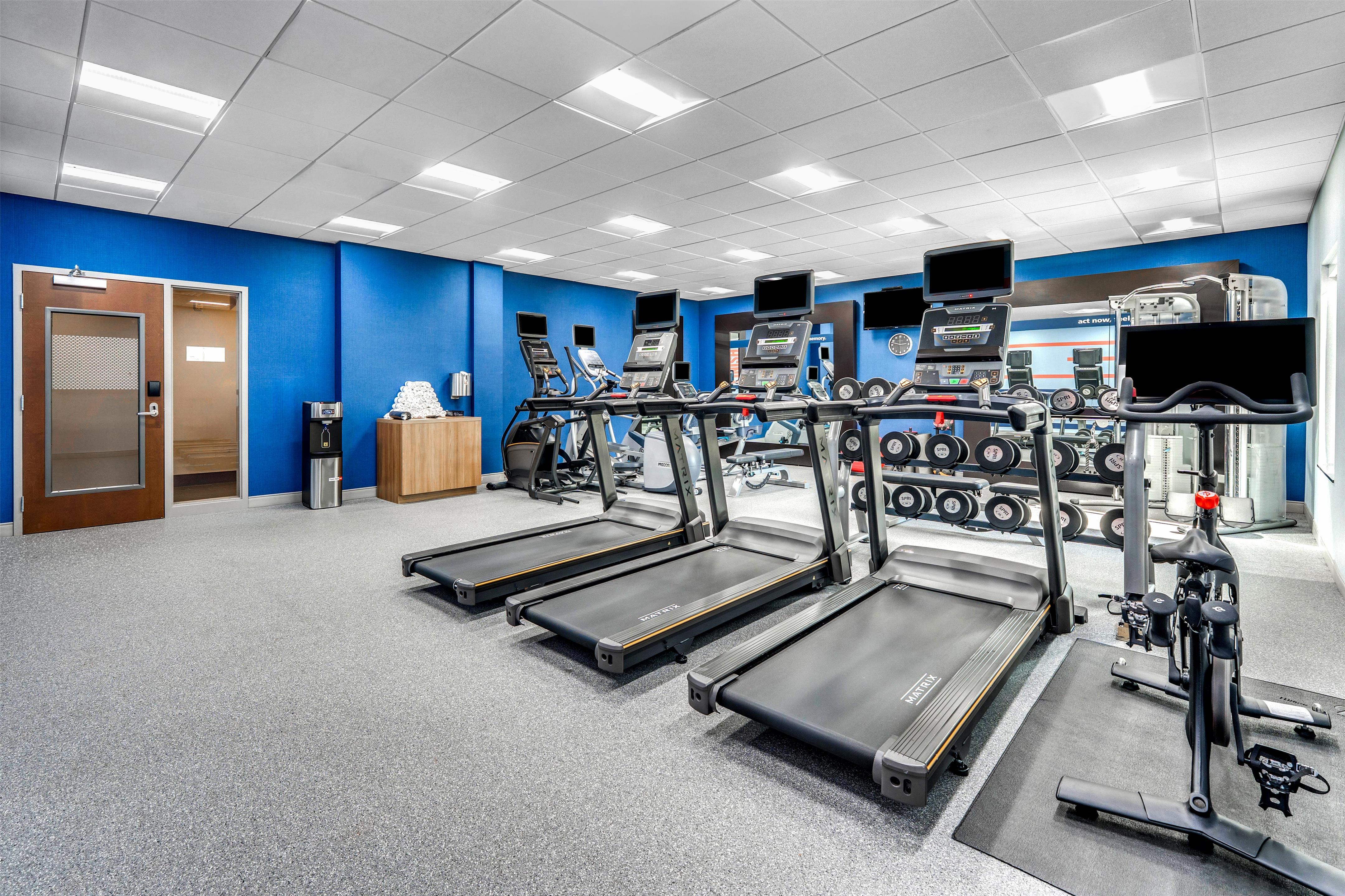 Health club fitness center gym | Hampton Inn & Suites Philadelphia/Bensalem