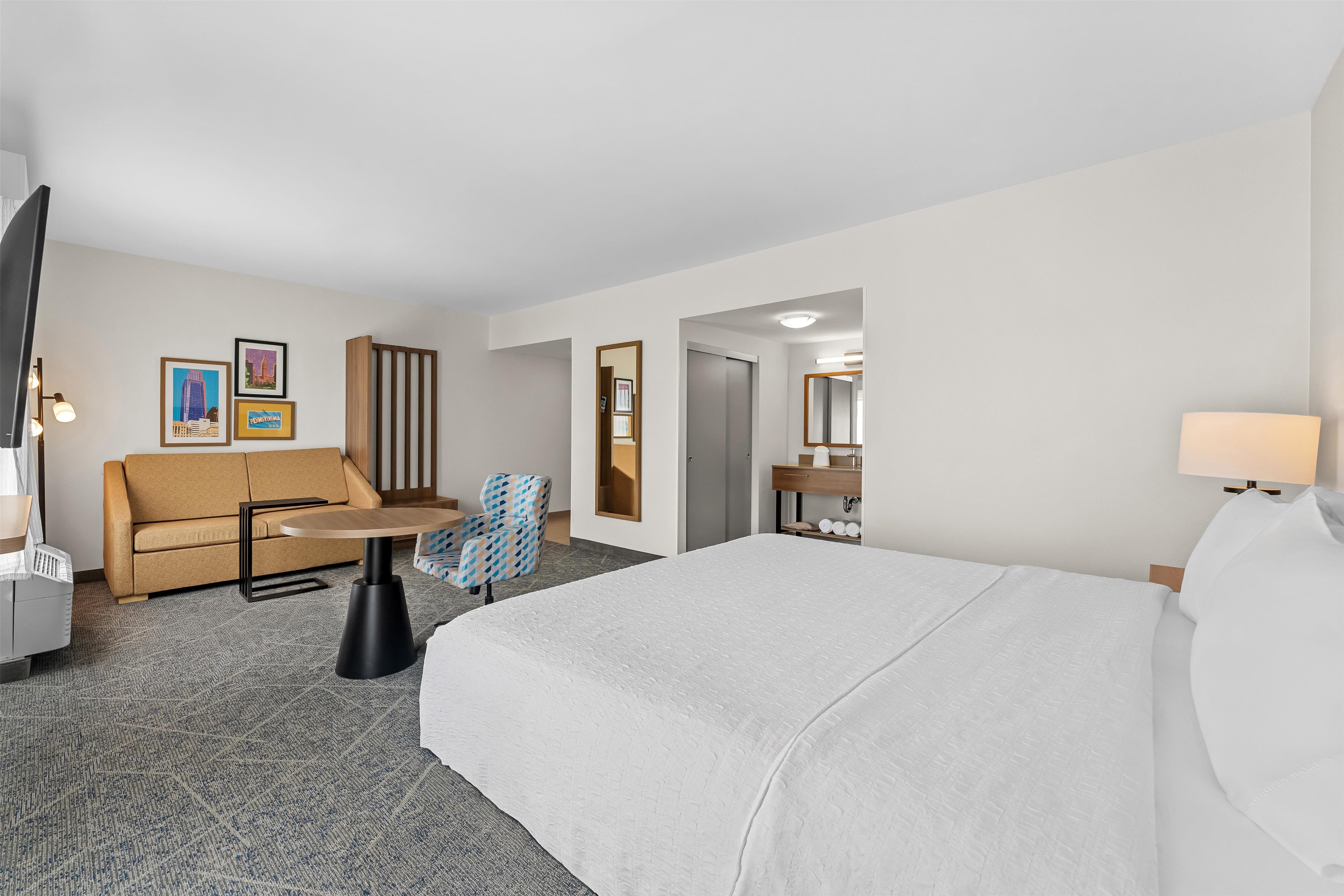 Guest room
