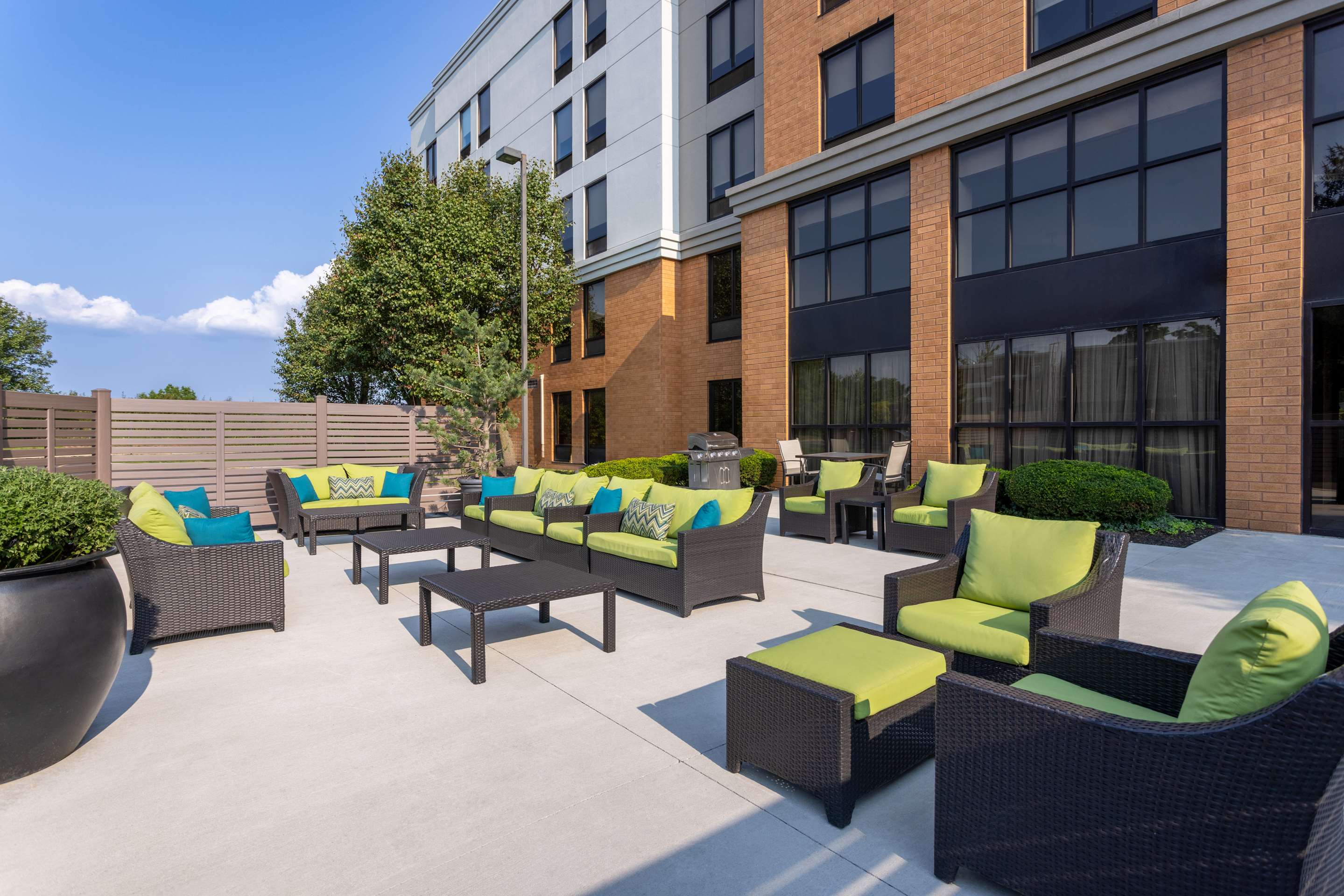 Exterior | Hampton Inn & Suites Valley Forge/Oaks