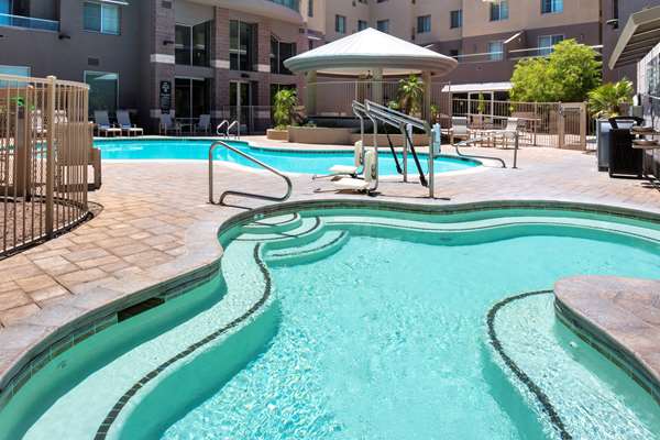 Pool - Homewood Suites by Hilton Airport Phoenix - I-10, Exit 153