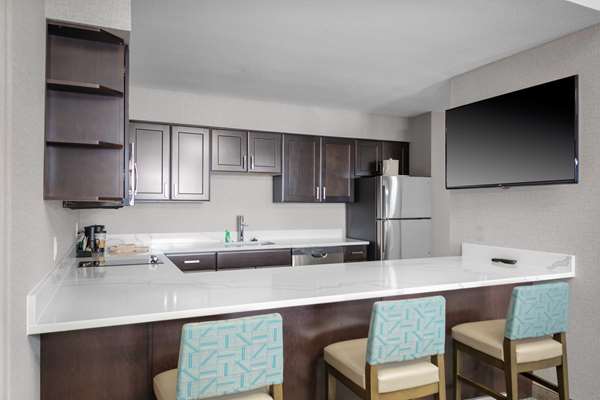  - Homewood Suites by Hilton Airport Phoenix - I-10, Exit 153