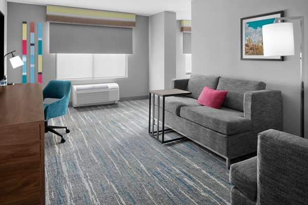  - Hampton Inn Phoenix