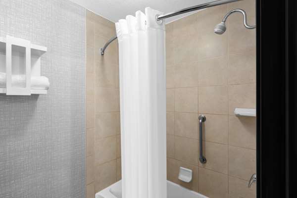  - Hampton Inn Phoenix