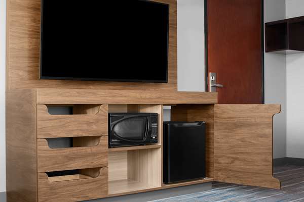  - Hampton Inn Phoenix