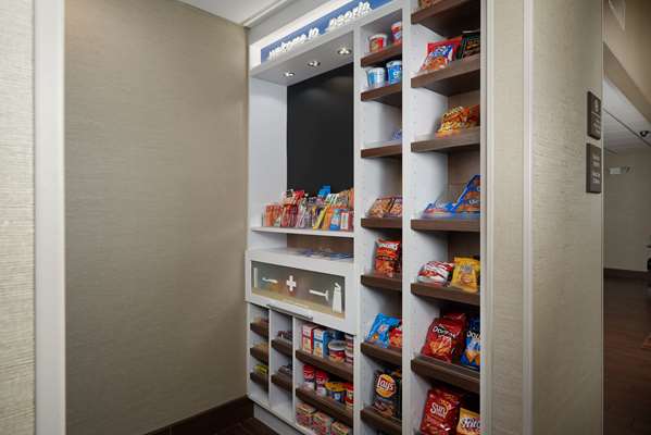 Restaurant - Hampton Inn Peoria