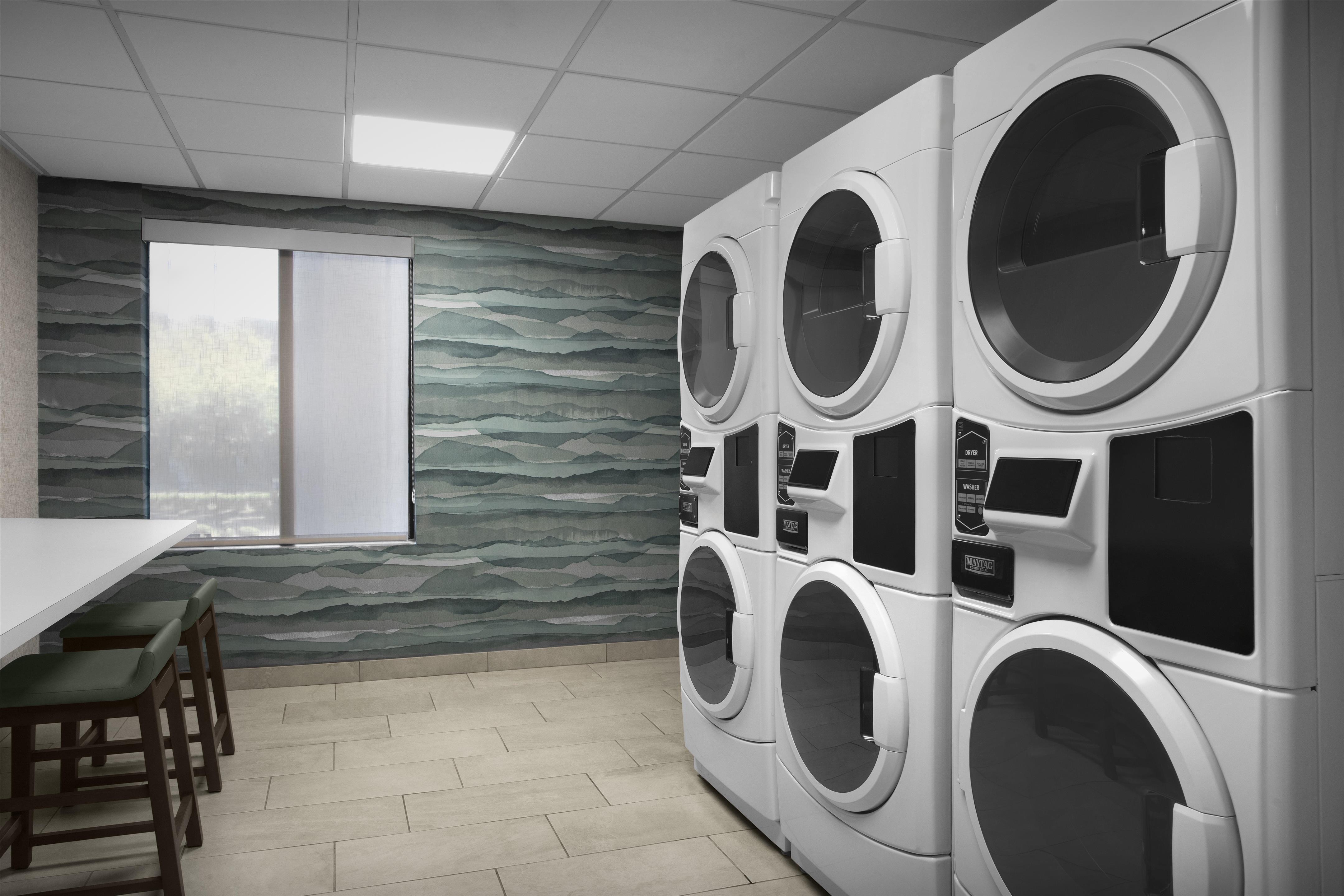 Laundry | Hampton Inn & Suites Phoenix Glendale-Westgate