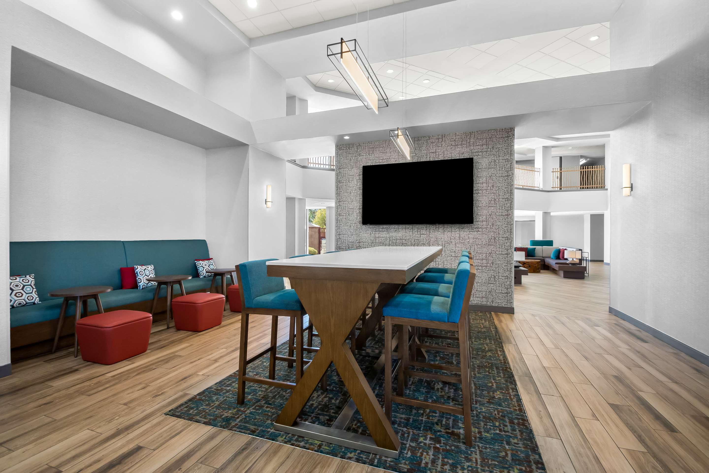 Breakfast Area | Hampton Inn & Suites Phoenix/Gilbert