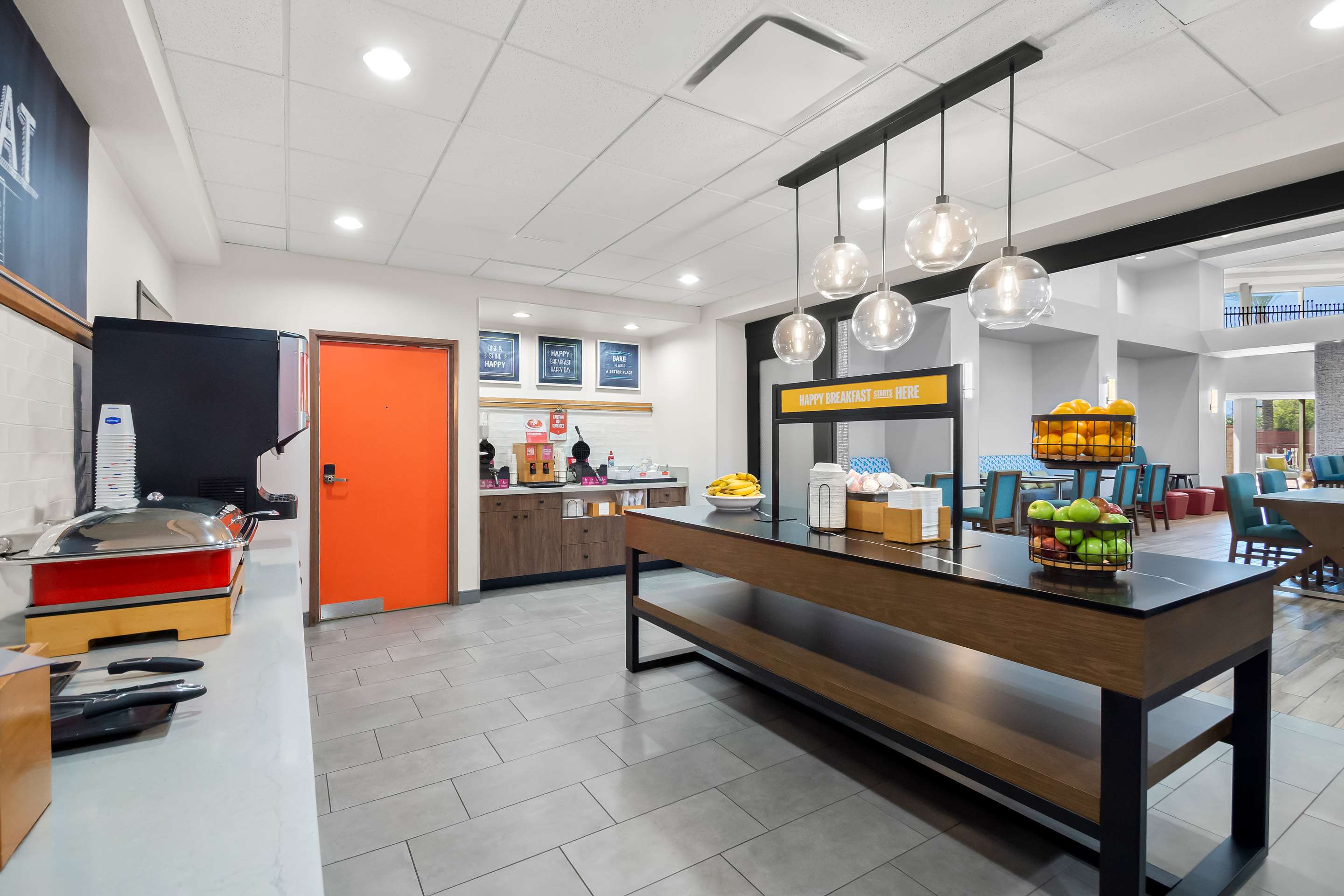 Breakfast Area | Hampton Inn & Suites Phoenix/Gilbert