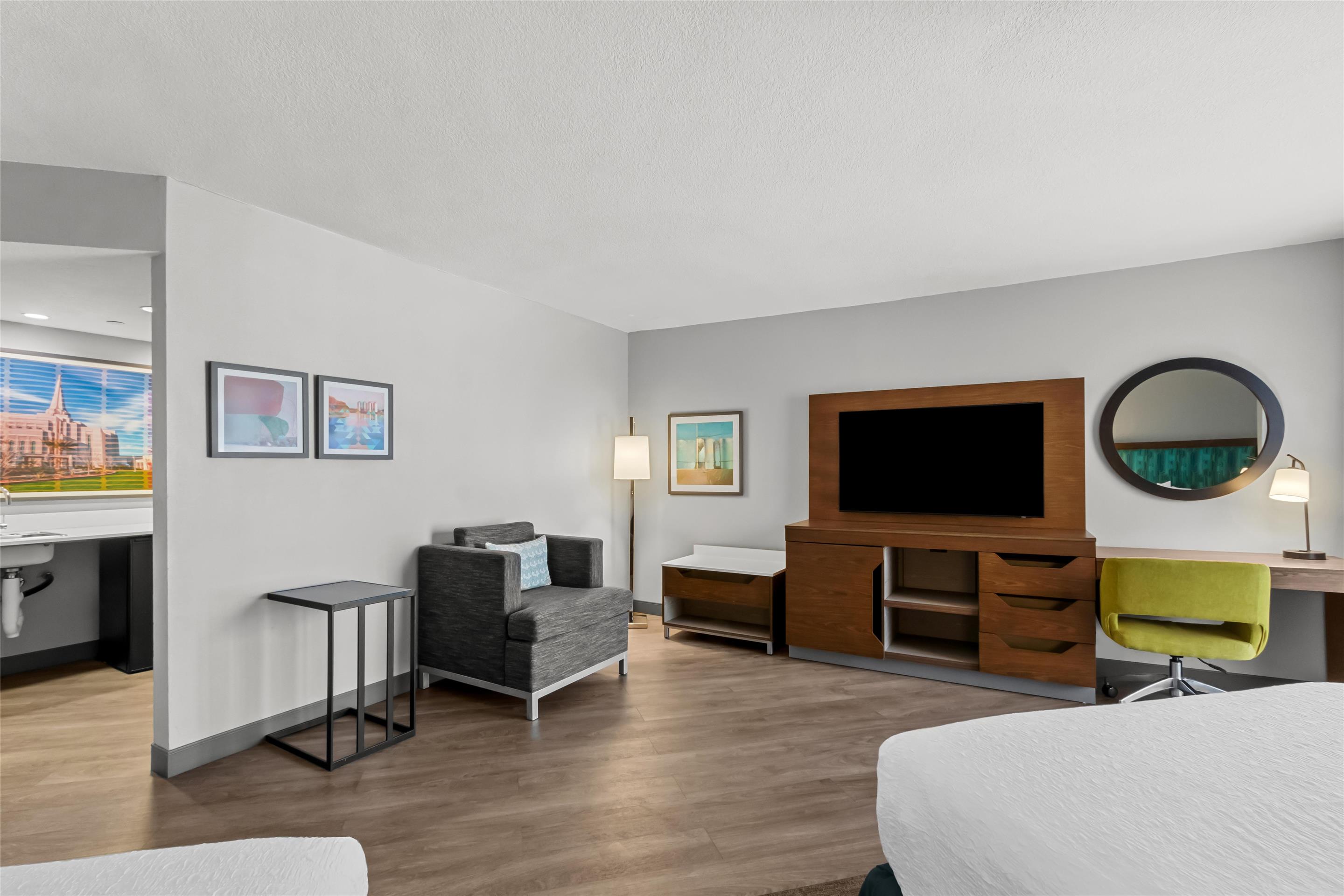 Guest room