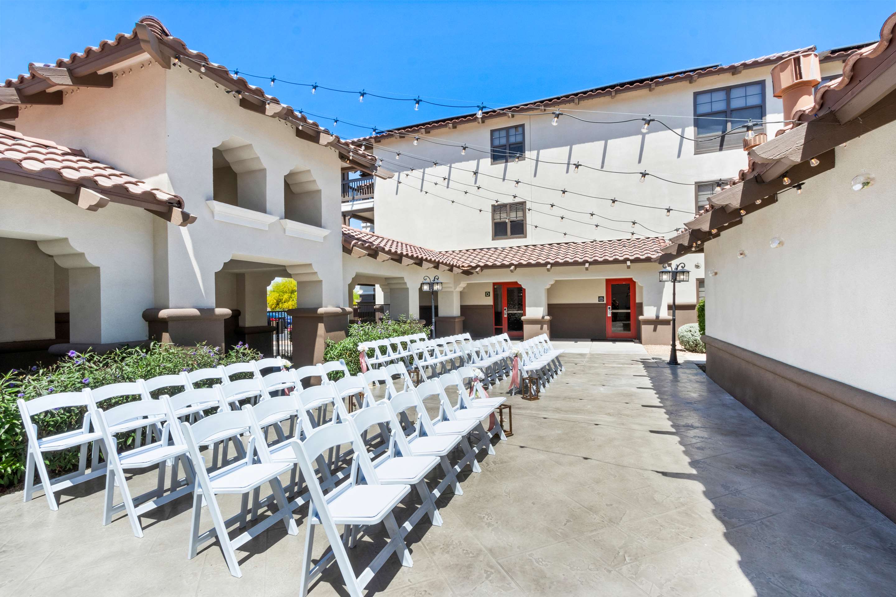 Exterior | Hampton Inn & Suites Phoenix-Goodyear