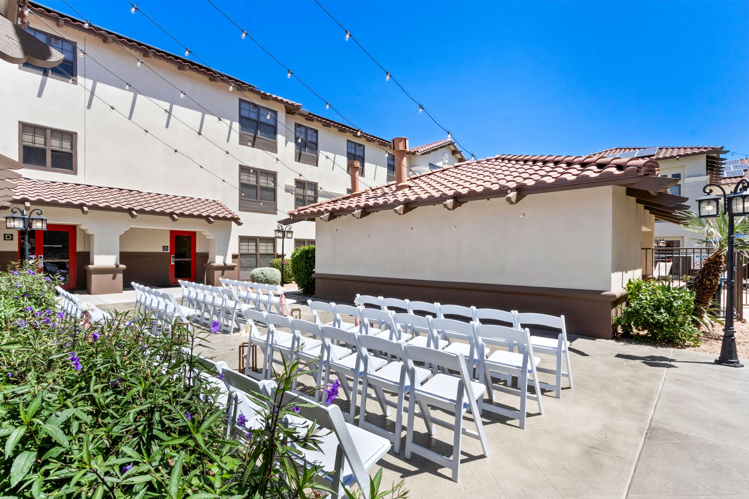 Exterior | Hampton Inn & Suites Phoenix-Goodyear
