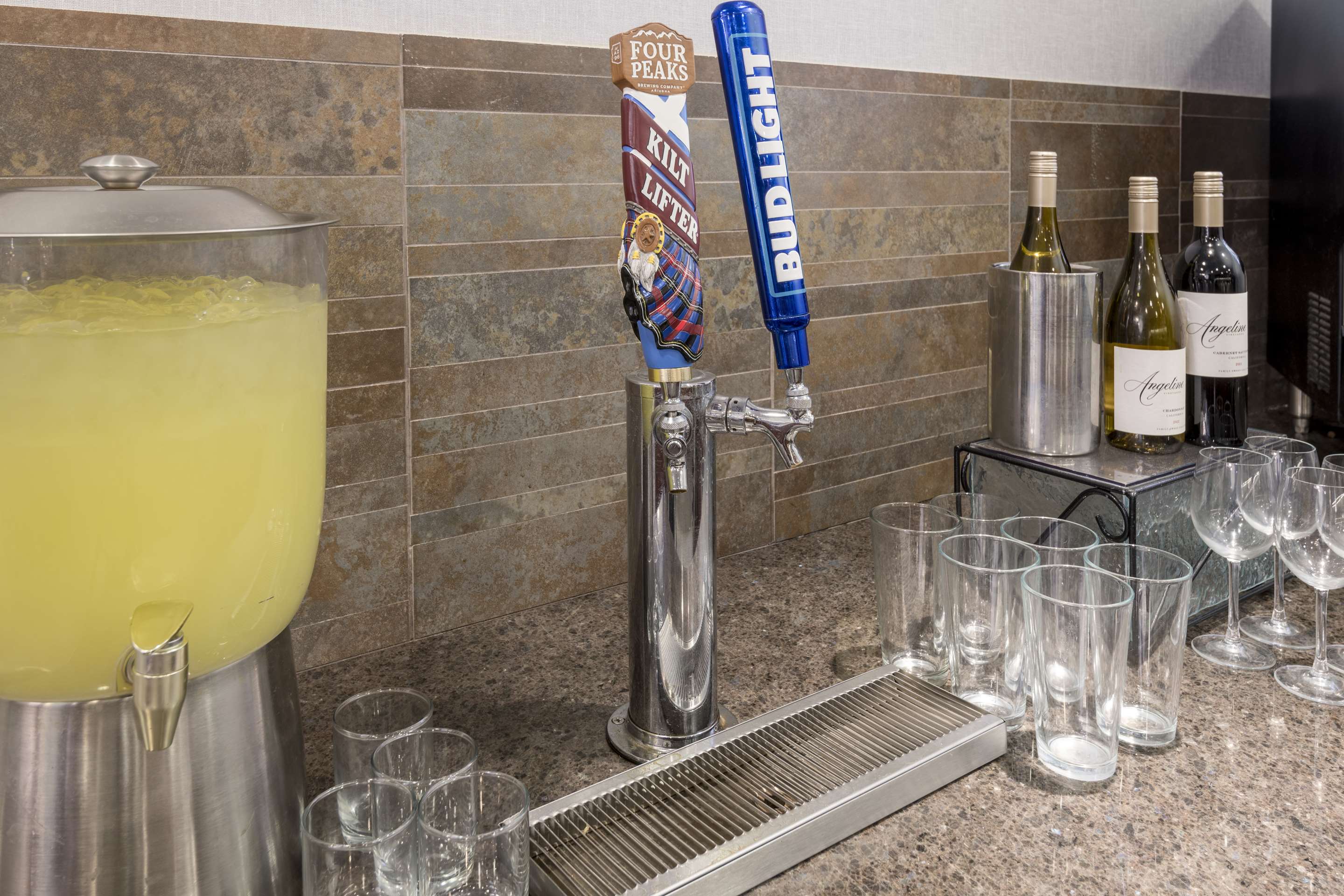 BarLounge | Homewood Suites by Hilton Phoenix North-Happy Valley