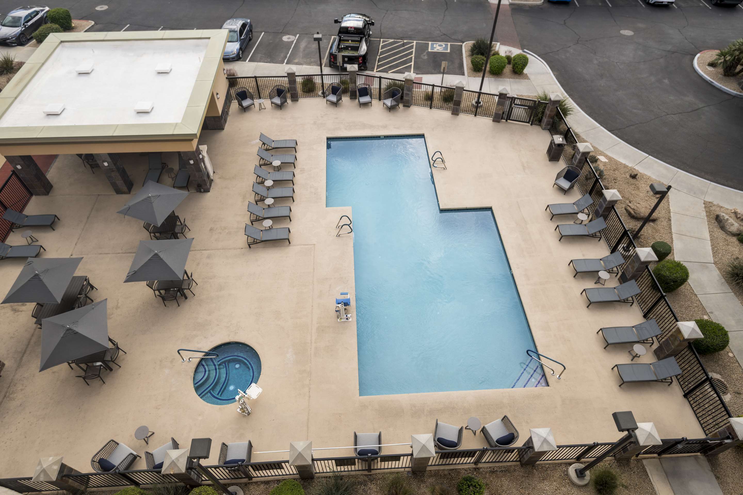 Pool | Homewood Suites by Hilton Phoenix North-Happy Valley