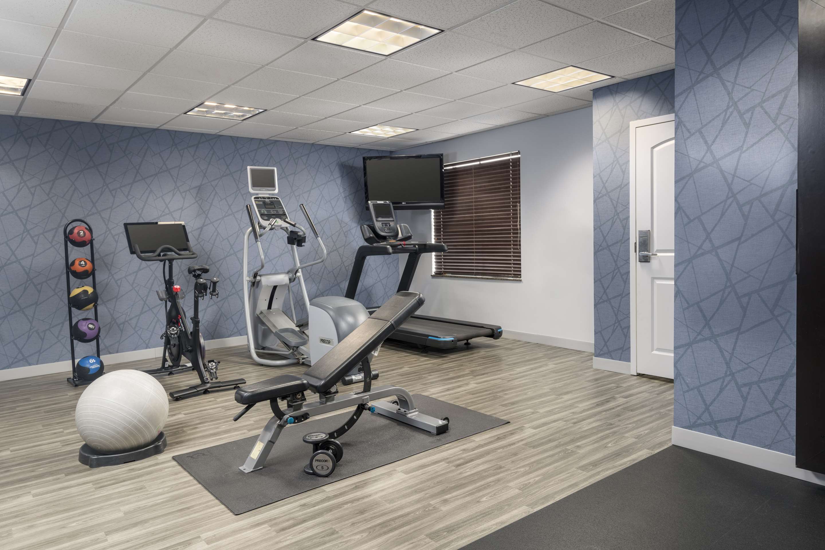 Health club fitness center gym | Homewood Suites by Hilton Phoenix North-Happy Valley