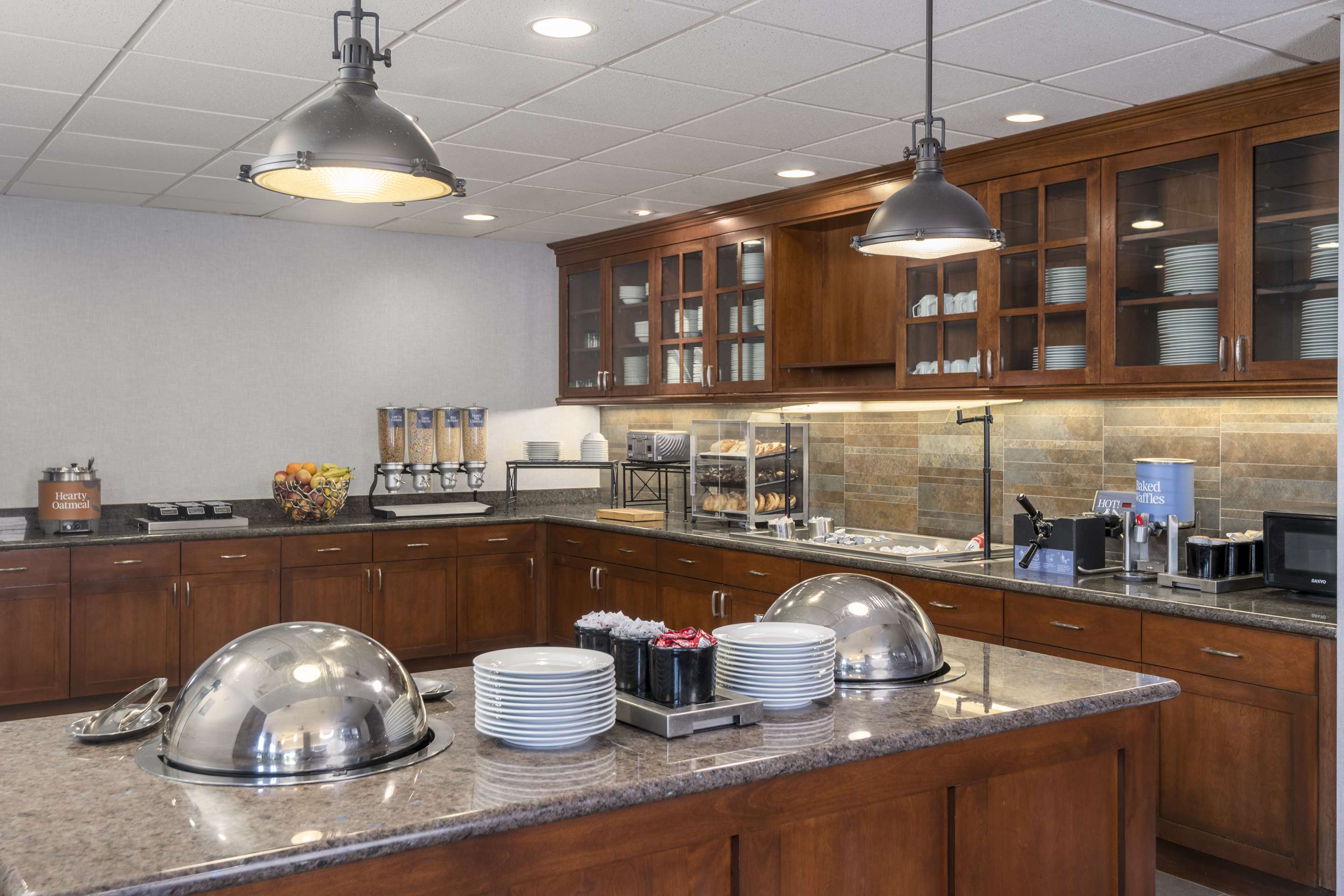 Breakfast Area | Homewood Suites by Hilton Phoenix North-Happy Valley